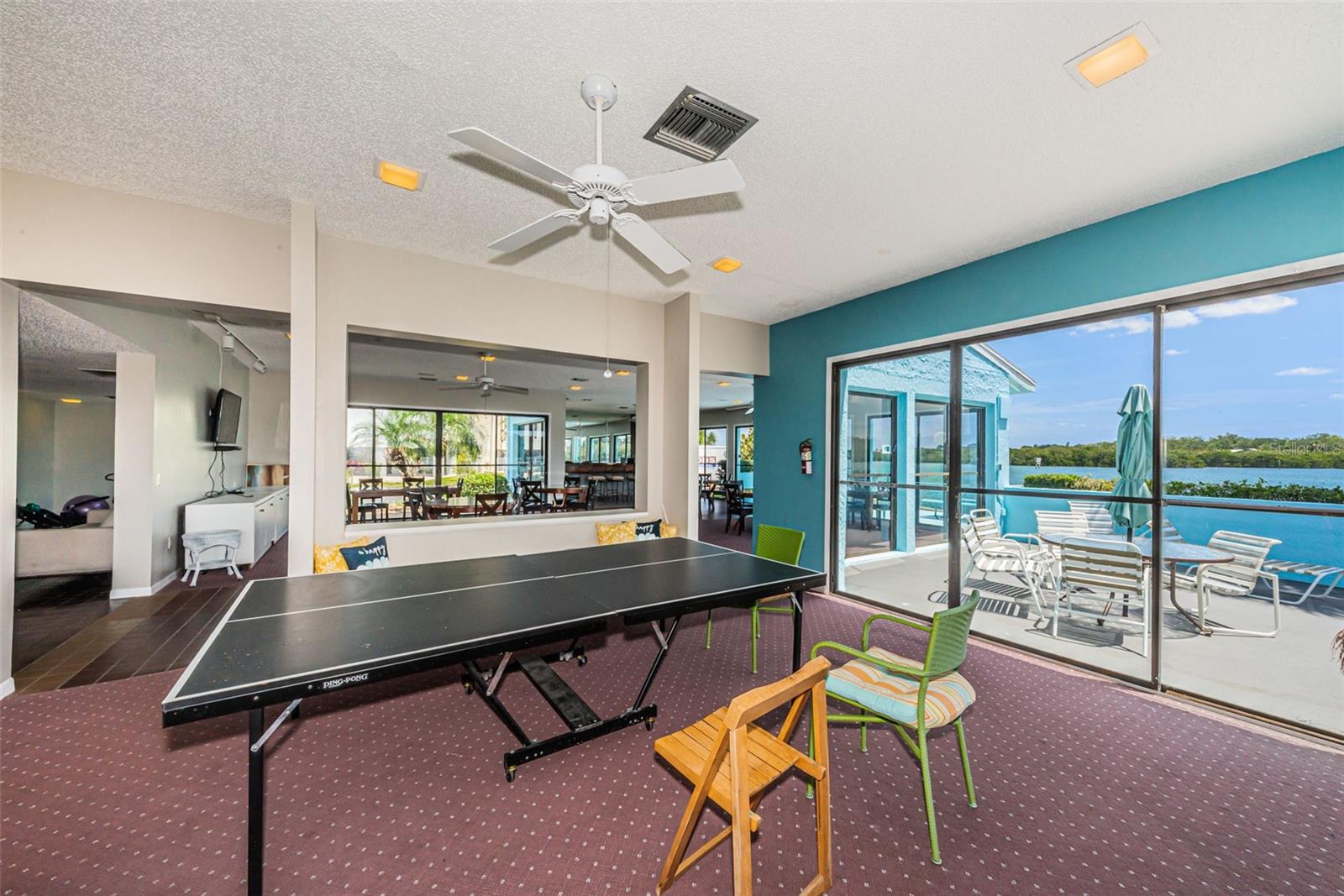 Listing photo id 70 for 1 Windrush Boulevard 31