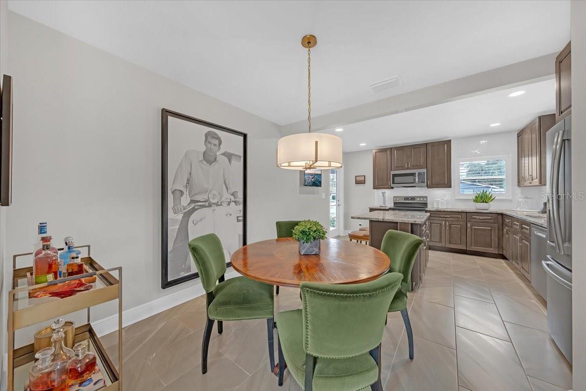 Image 10 of 55 For 1030 32nd Avenue N