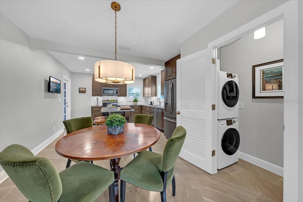 Image 11 of 55 For 1030 32nd Avenue N