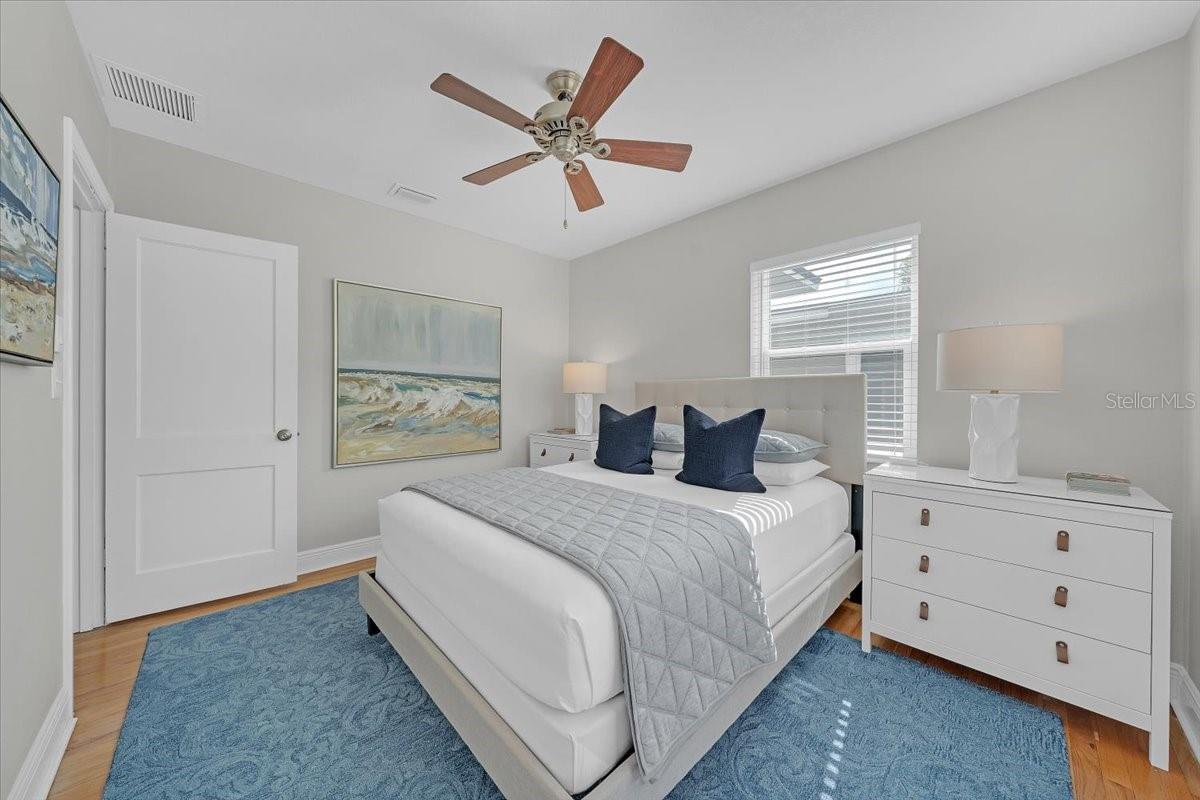 Image 26 of 55 For 1030 32nd Avenue N