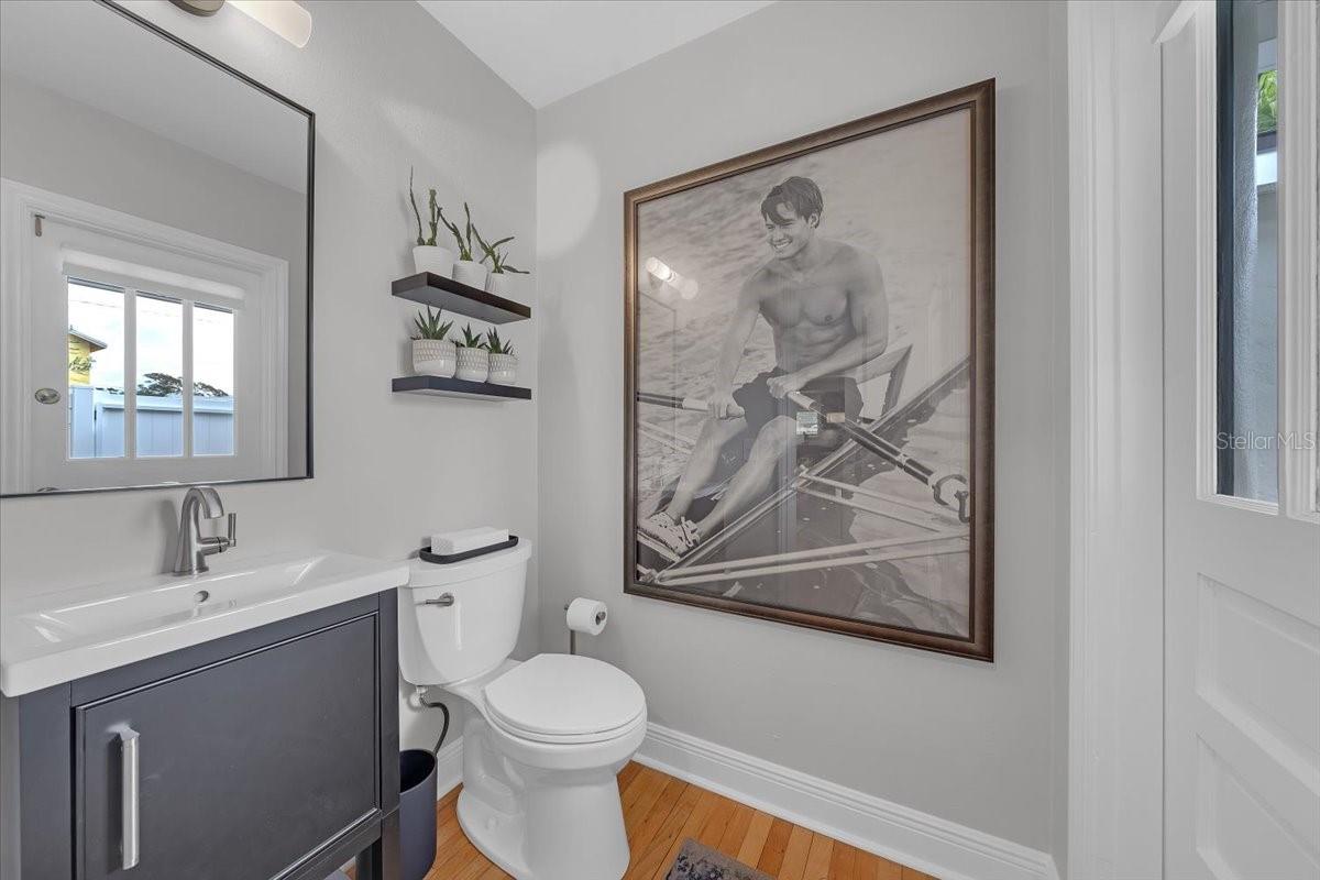 Image 28 of 55 For 1030 32nd Avenue N