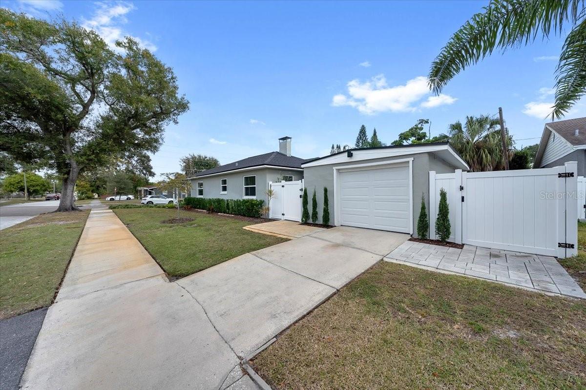 Image 43 of 55 For 1030 32nd Avenue N