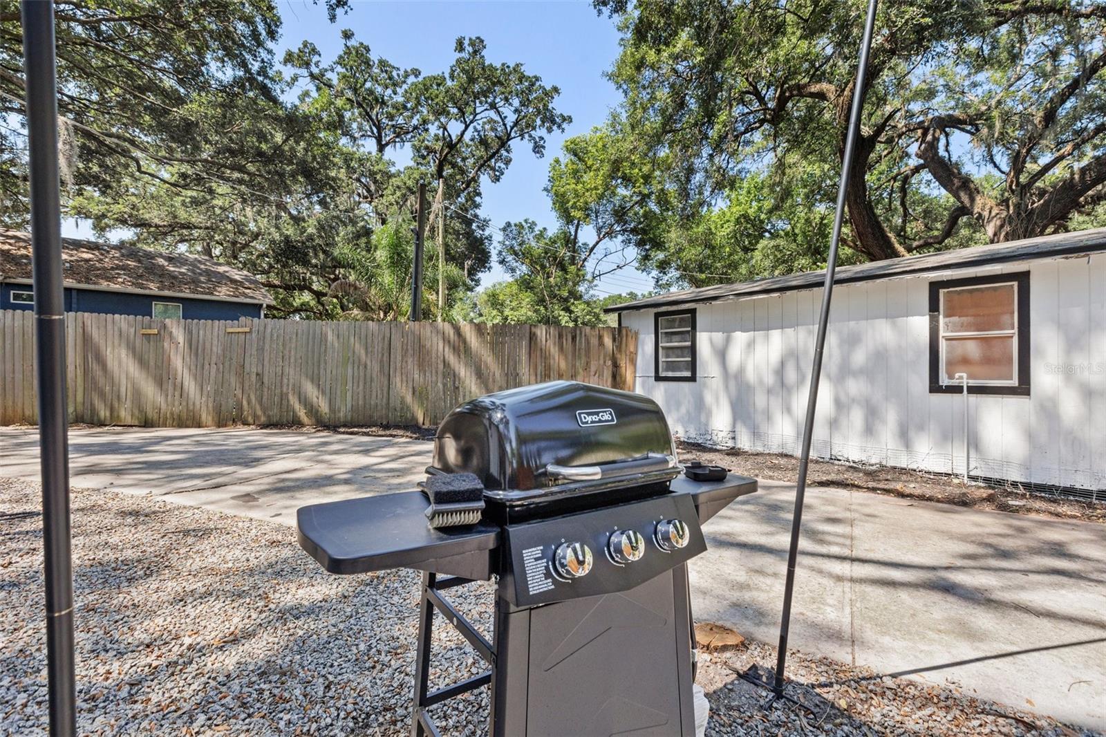 Listing photo id 17 for 6806 17th Street