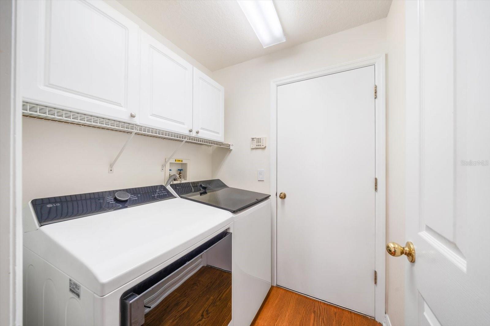 Image 28 of 54 For 10539 Weybridge Drive