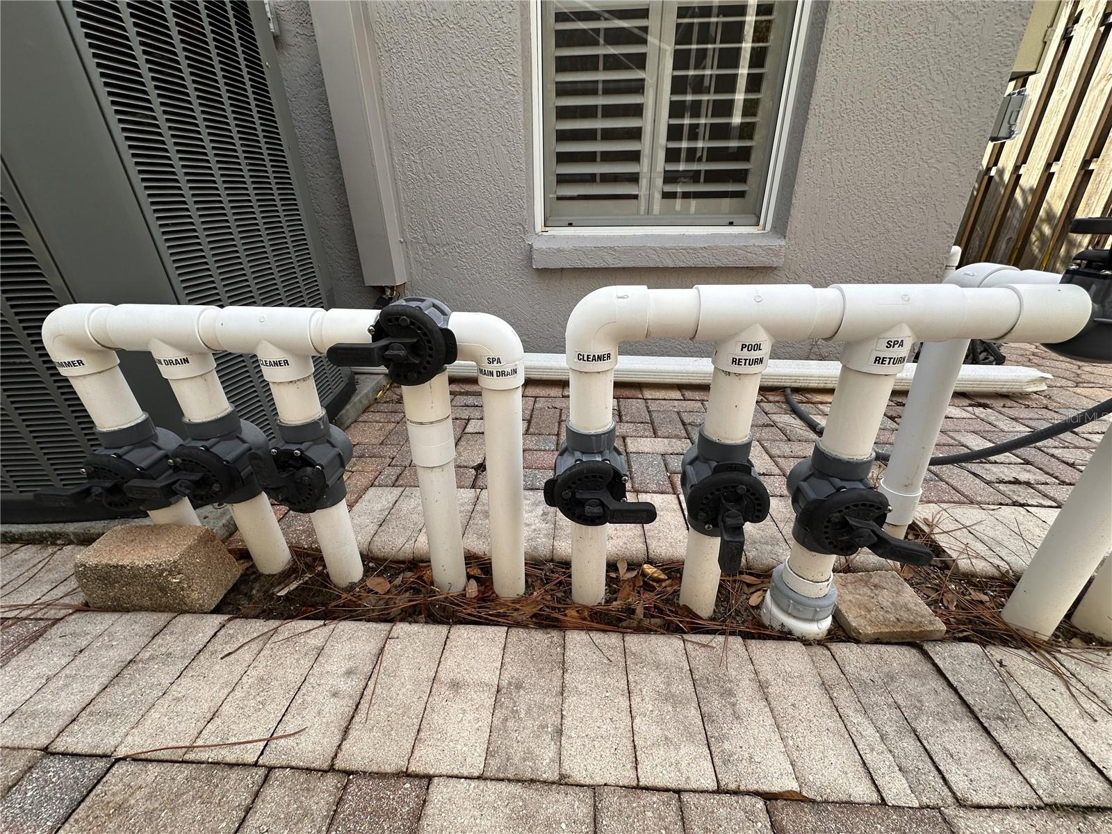 Image 37 of 54 For 10539 Weybridge Drive