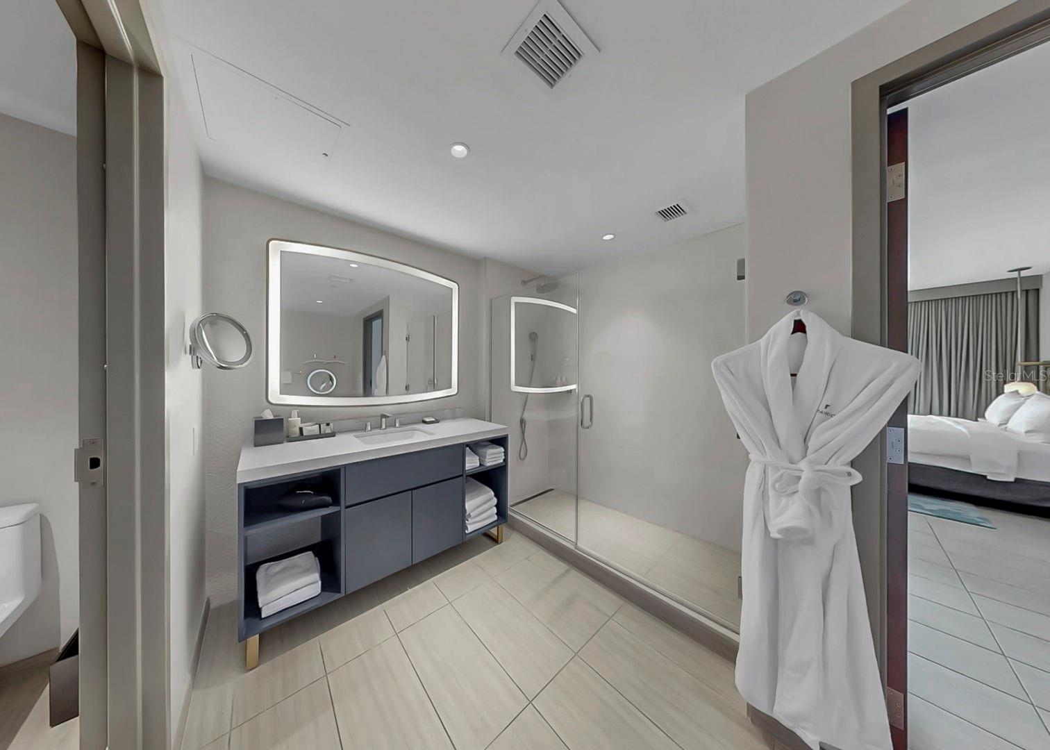 Image 35 of 60 For 691 Gulfview Boulevard 1410