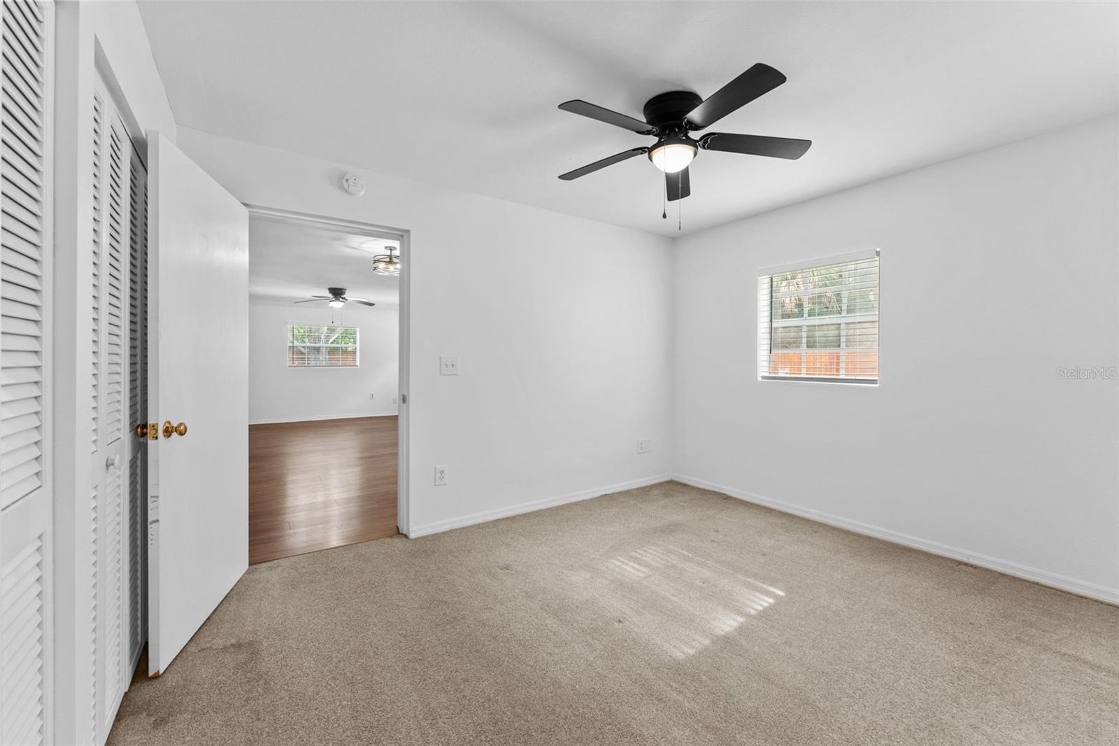 Image 12 of 27 For 2002 Habana Avenue D