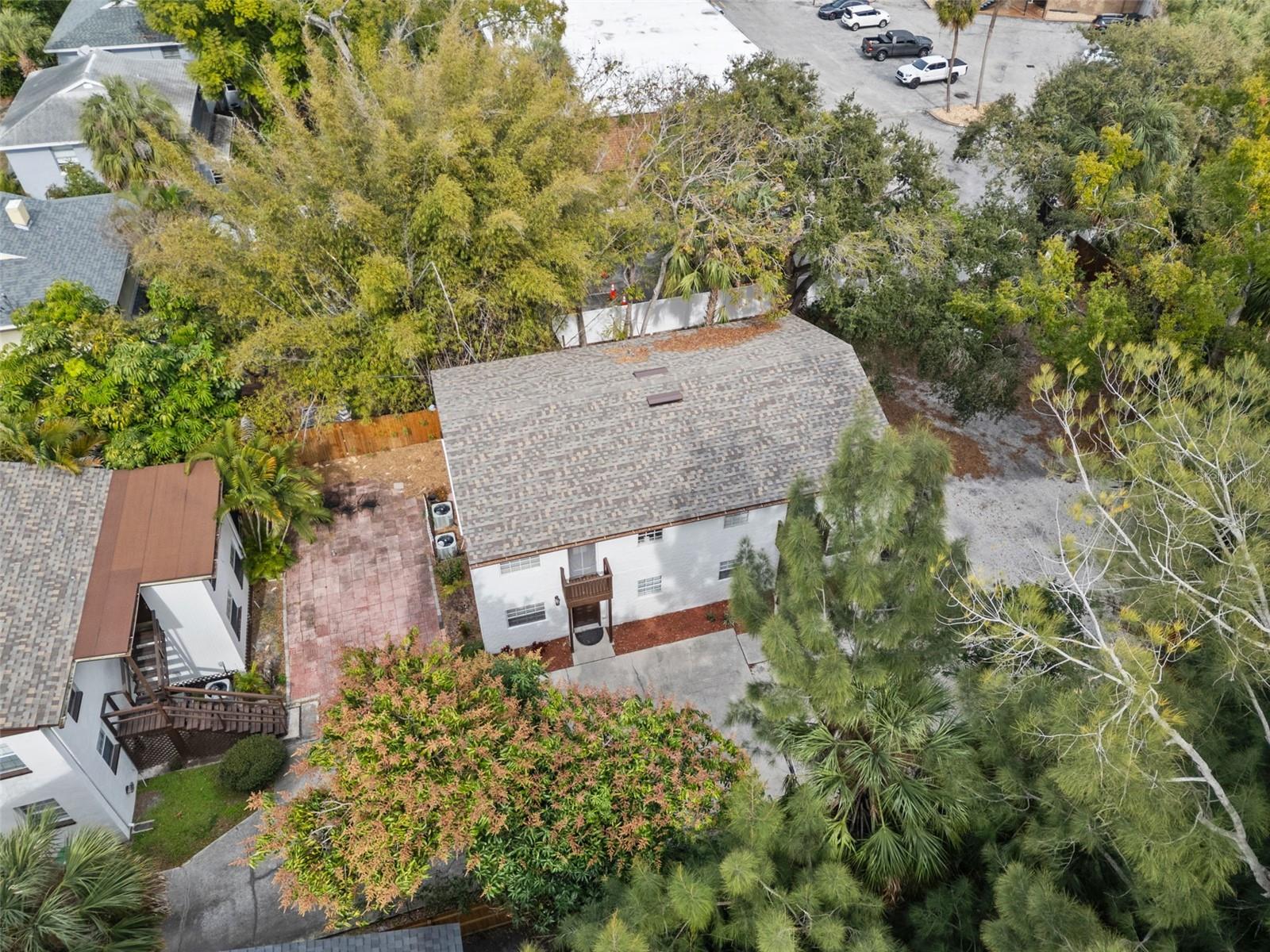 Image 27 of 27 For 2002 Habana Avenue D