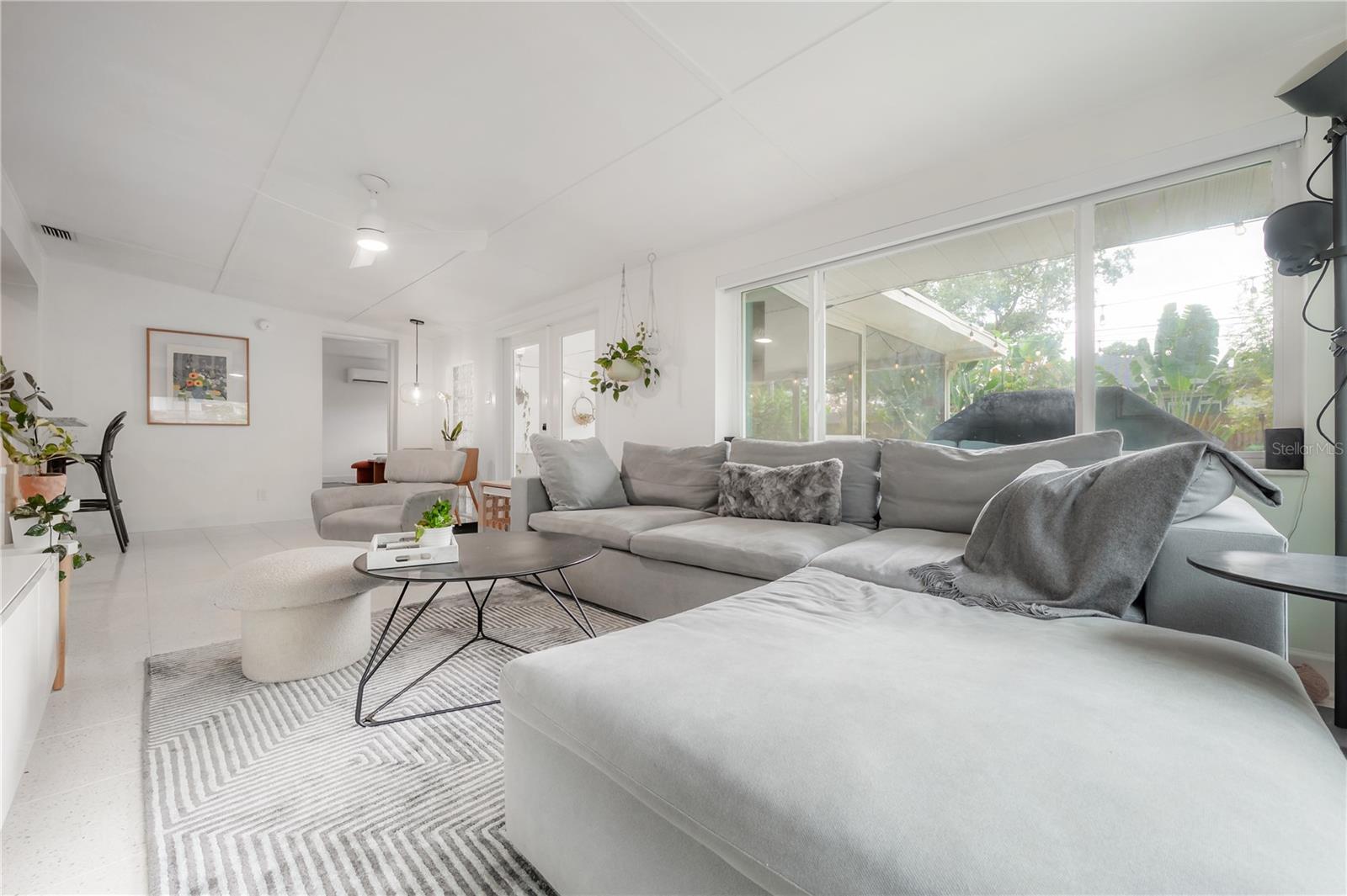 Image 11 of 42 For 4008 Bay Villa Avenue