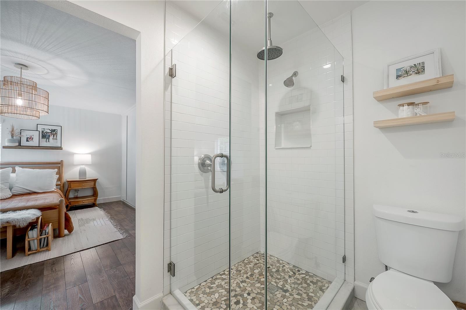 Image 17 of 42 For 4008 Bay Villa Avenue