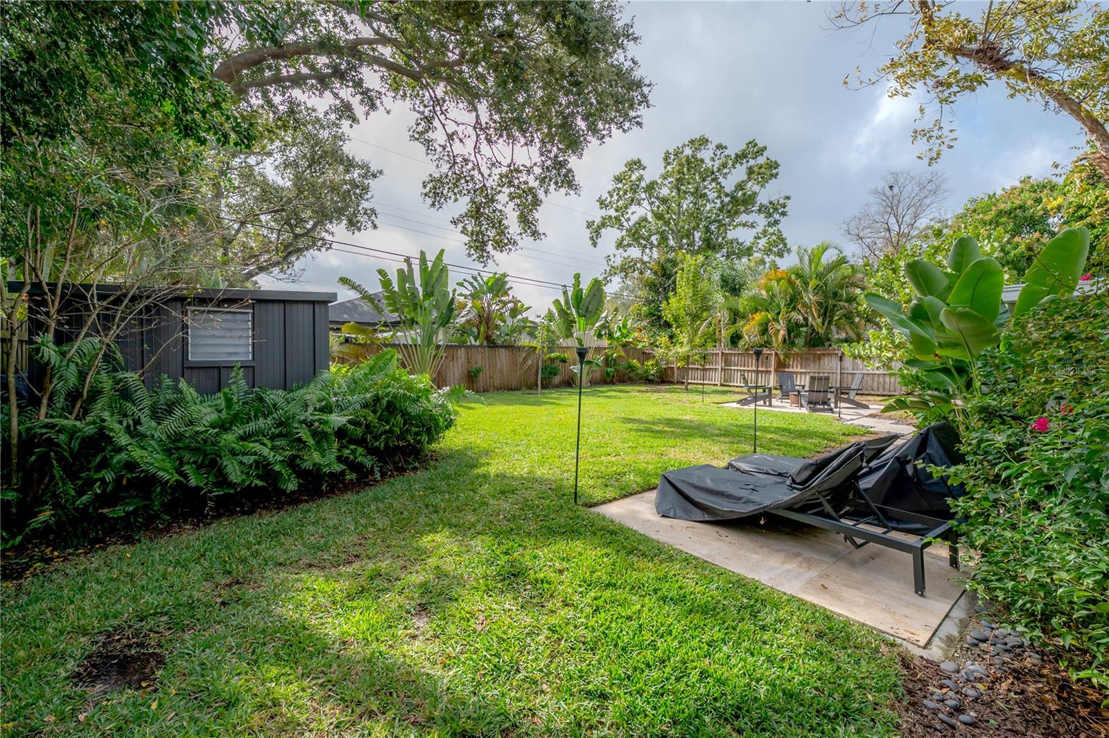 Image 36 of 42 For 4008 Bay Villa Avenue