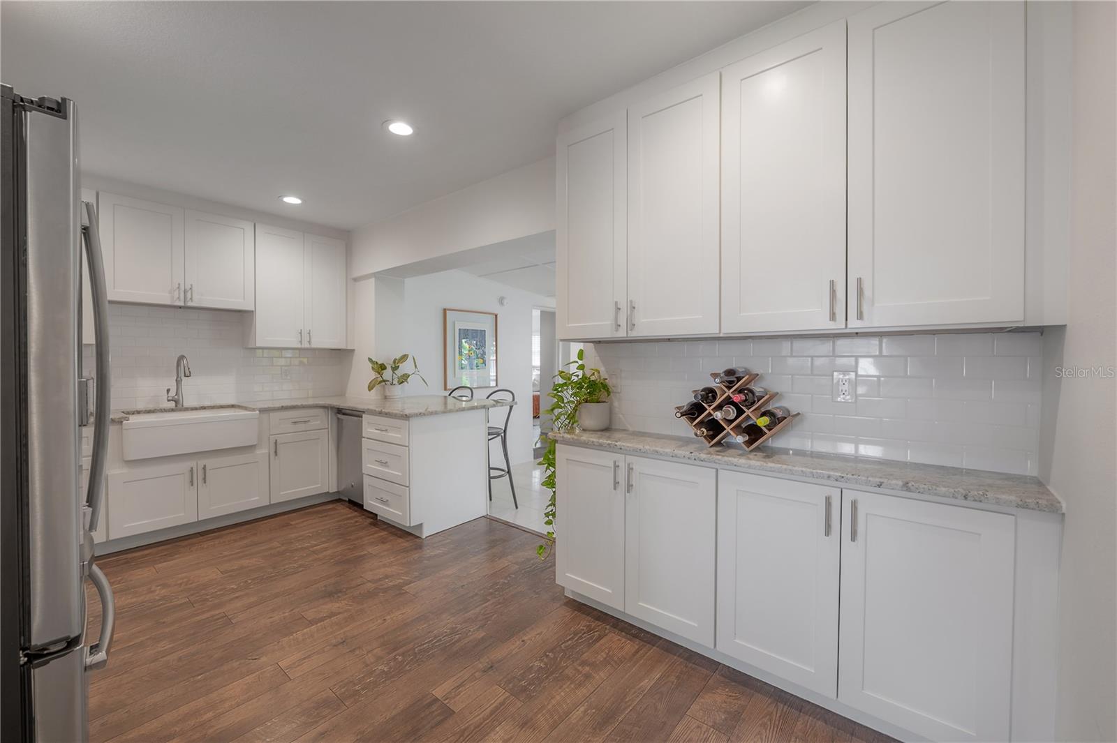 Image 5 of 42 For 4008 Bay Villa Avenue