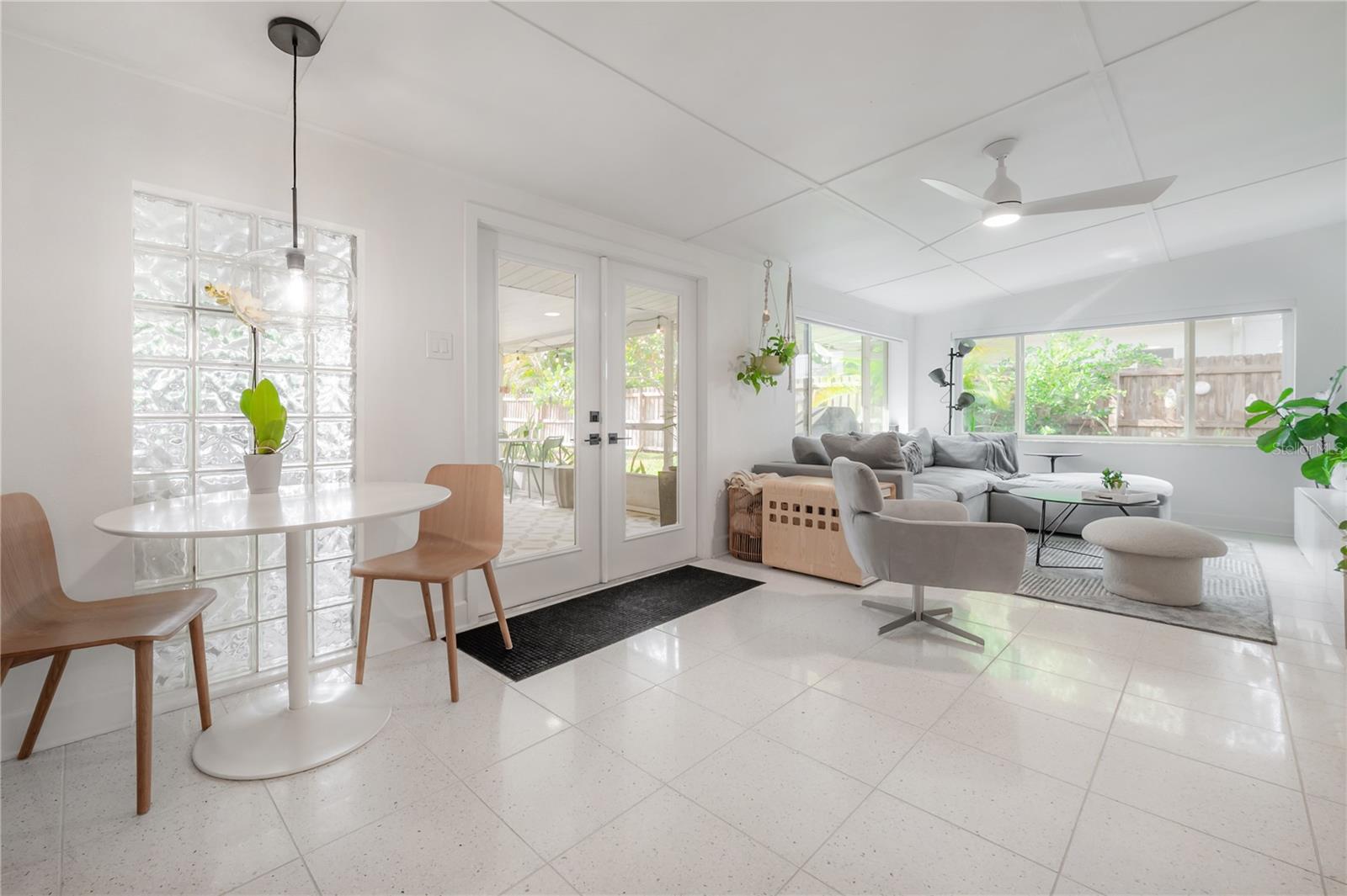 Image 9 of 42 For 4008 Bay Villa Avenue