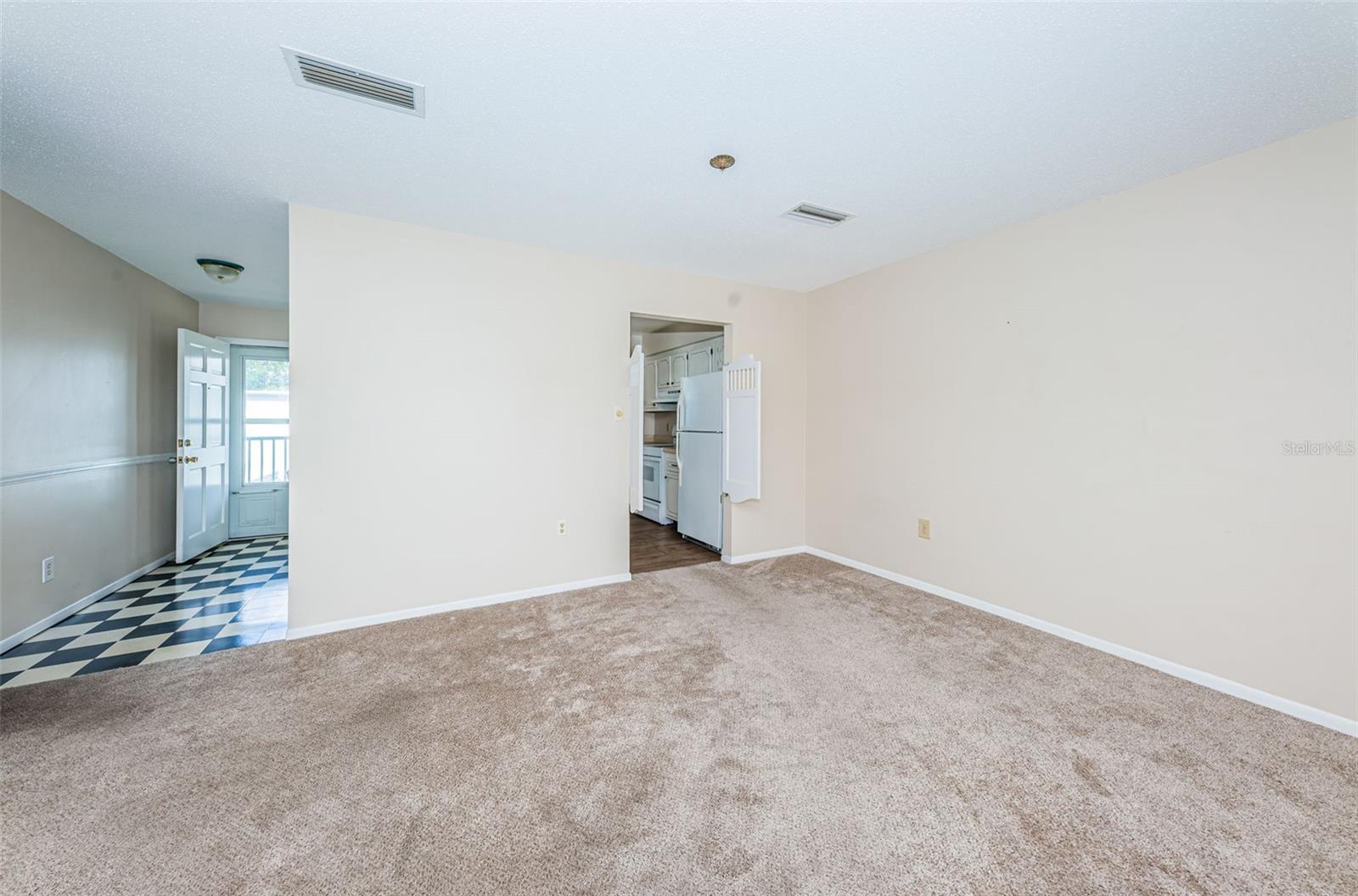 Image 11 of 38 For 1706 Belleair Forest Drive 322