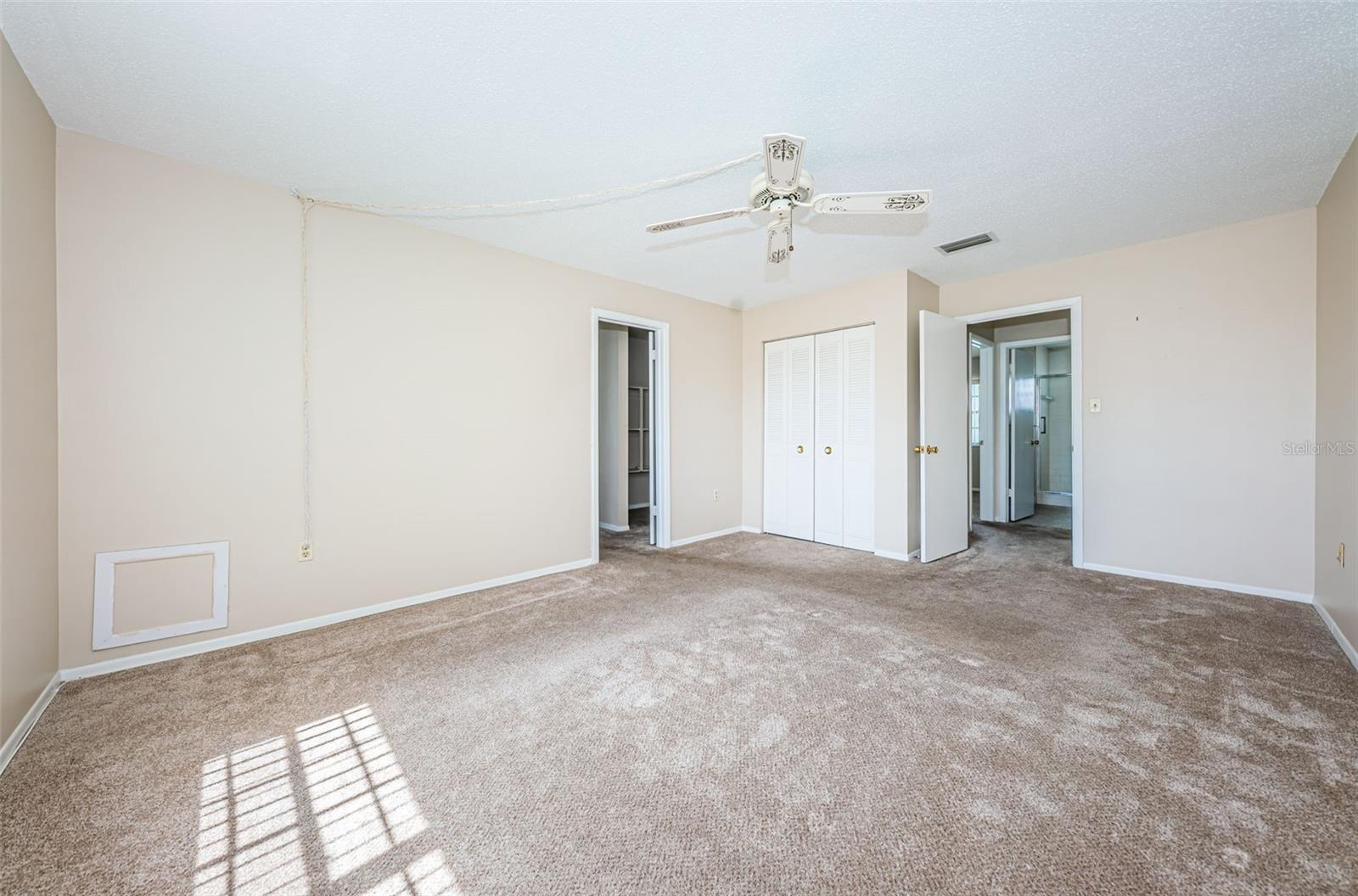 Image 21 of 38 For 1706 Belleair Forest Drive 322