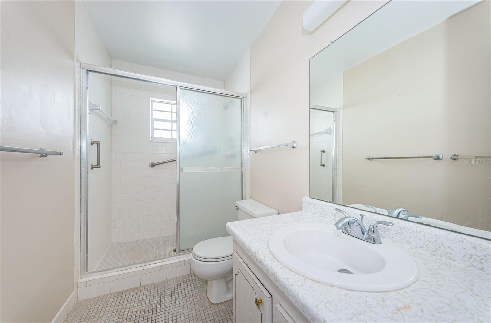 Image 25 of 38 For 1706 Belleair Forest Drive 322