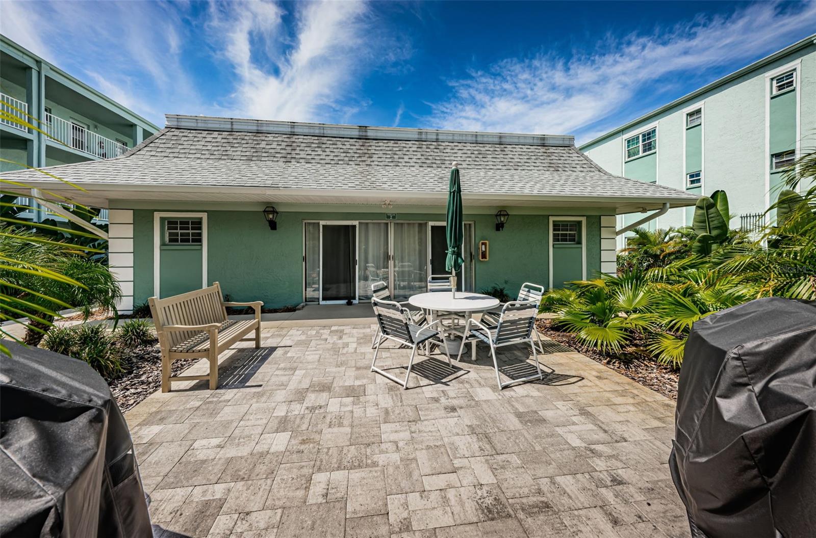 Image 31 of 38 For 1706 Belleair Forest Drive 322