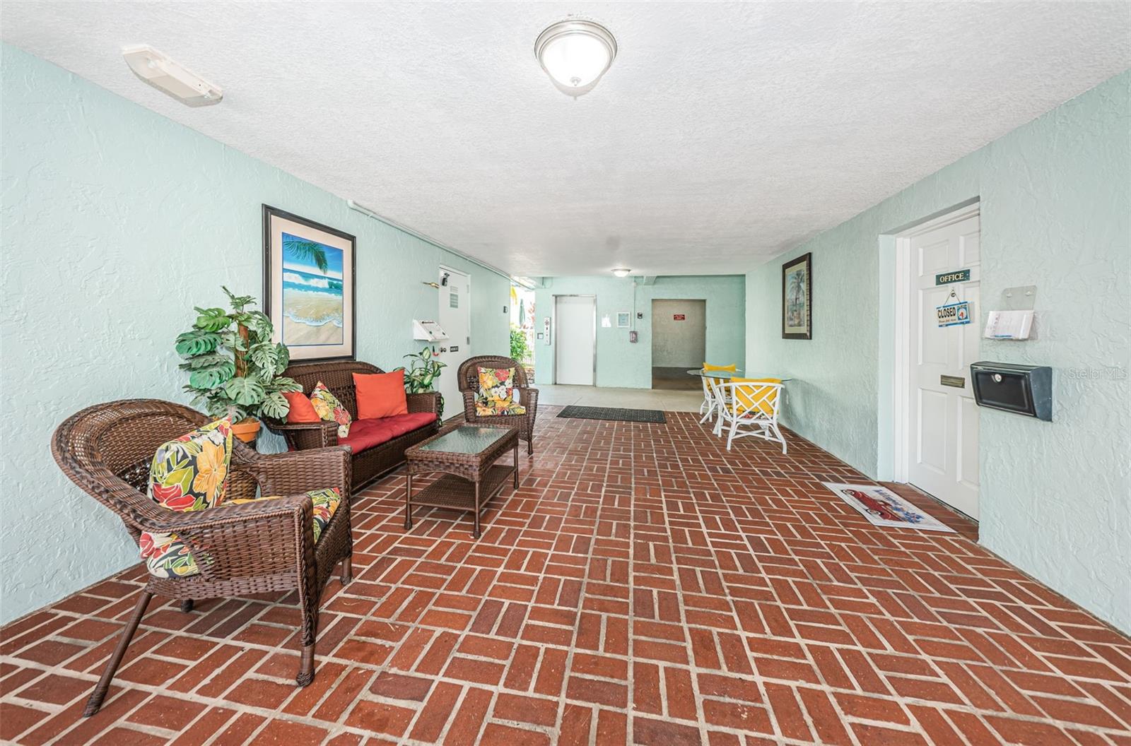 Image 37 of 38 For 1706 Belleair Forest Drive 322