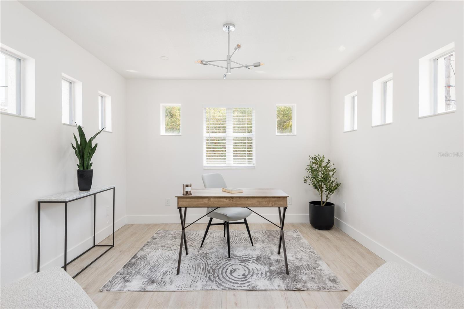 Image 12 of 66 For 53 Albemarle Avenue