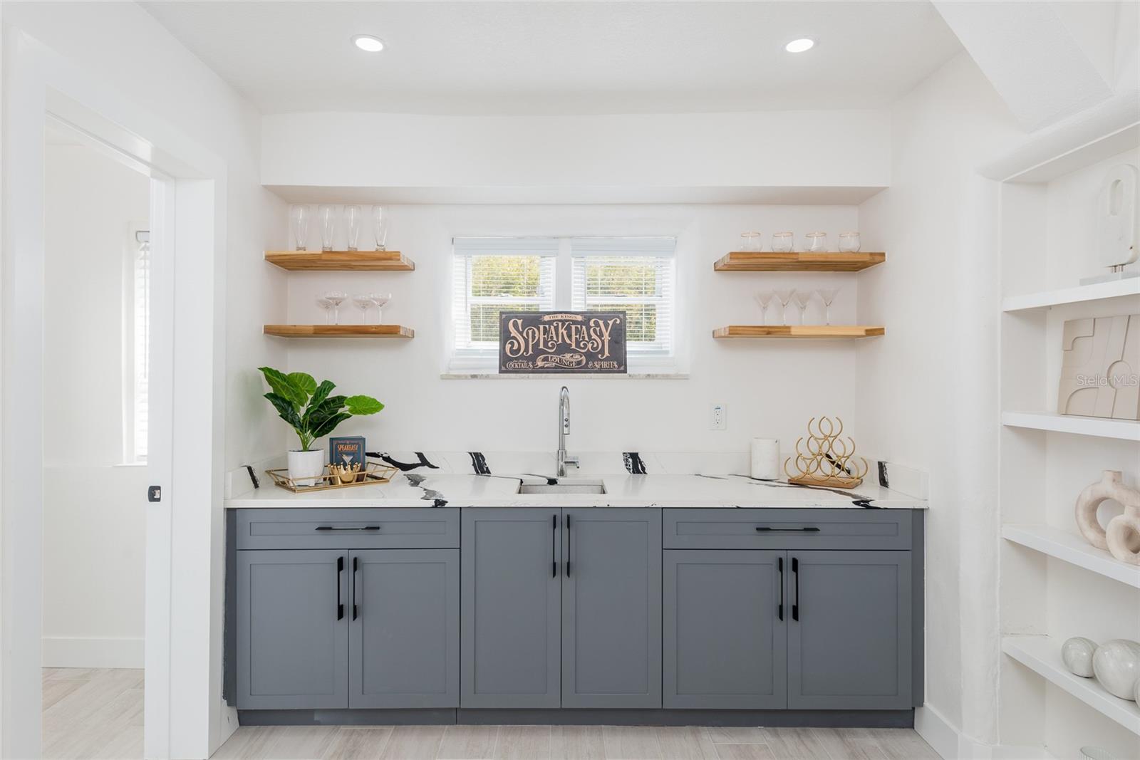 Image 14 of 66 For 53 Albemarle Avenue