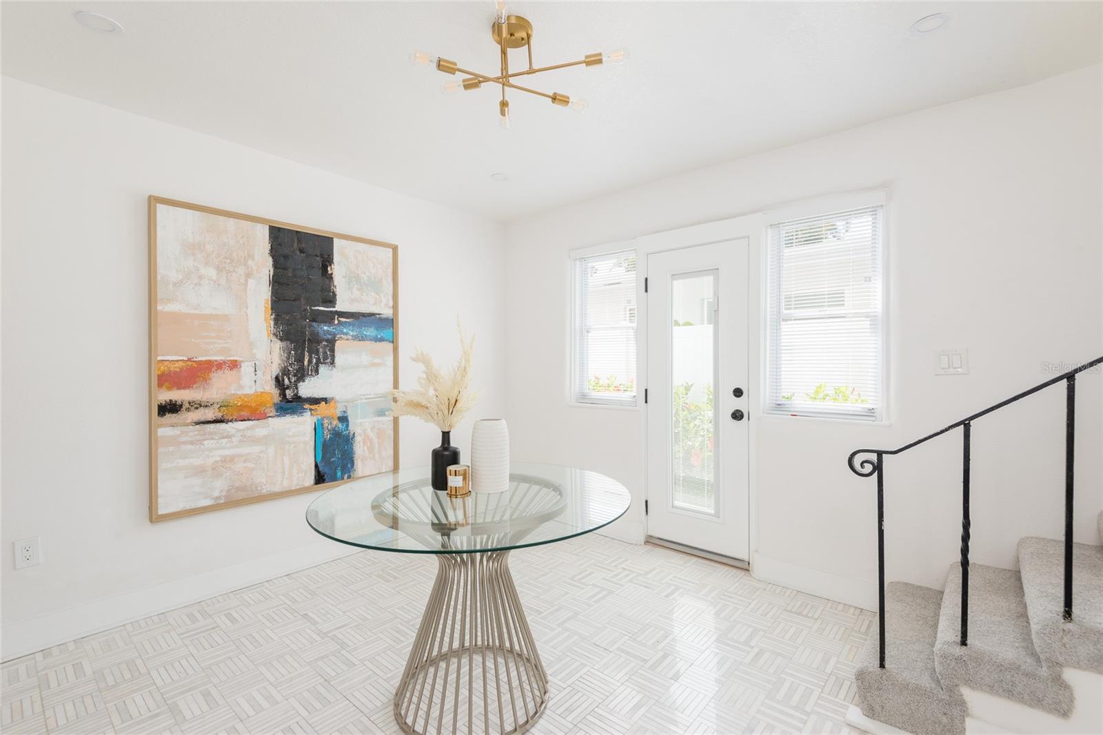 Image 19 of 66 For 53 Albemarle Avenue