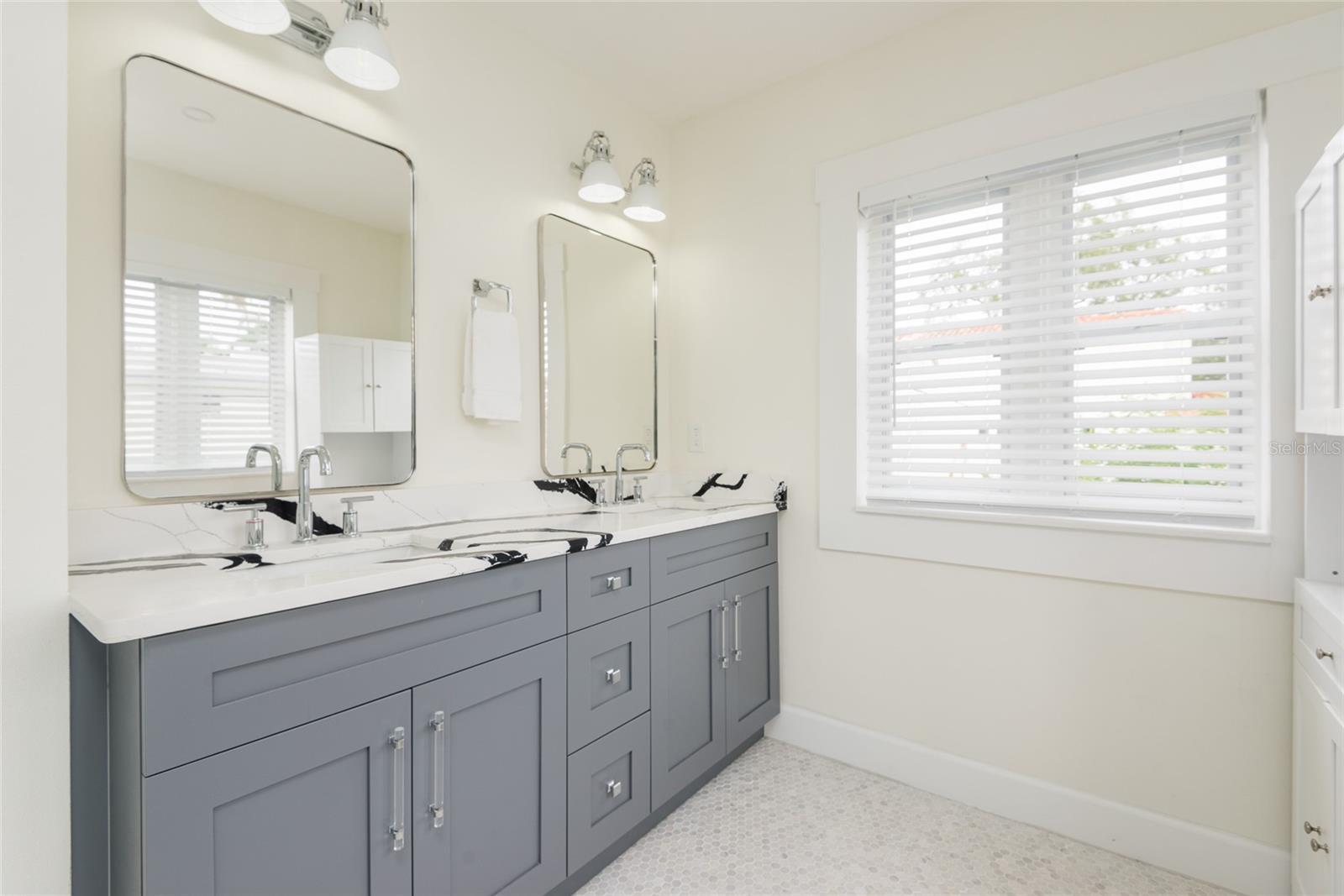 Image 24 of 66 For 53 Albemarle Avenue