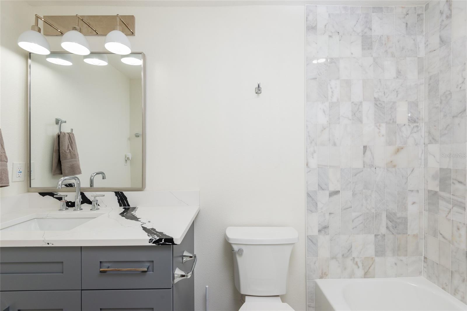 Image 33 of 66 For 53 Albemarle Avenue