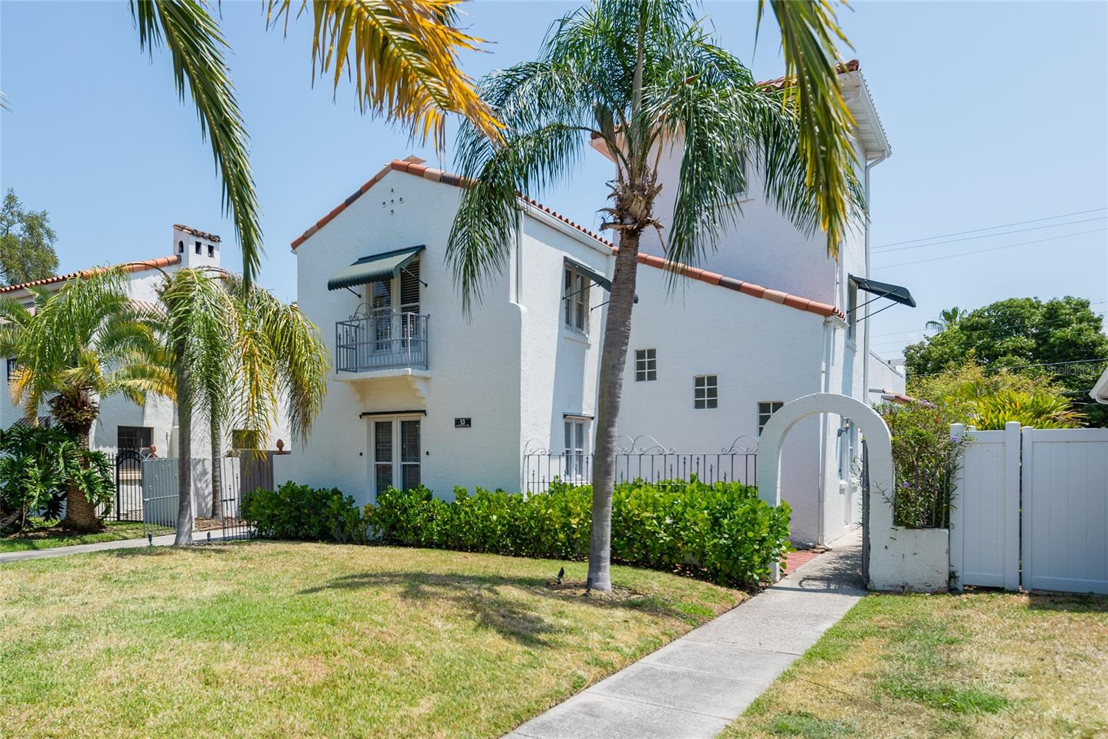 Image 42 of 66 For 53 Albemarle Avenue