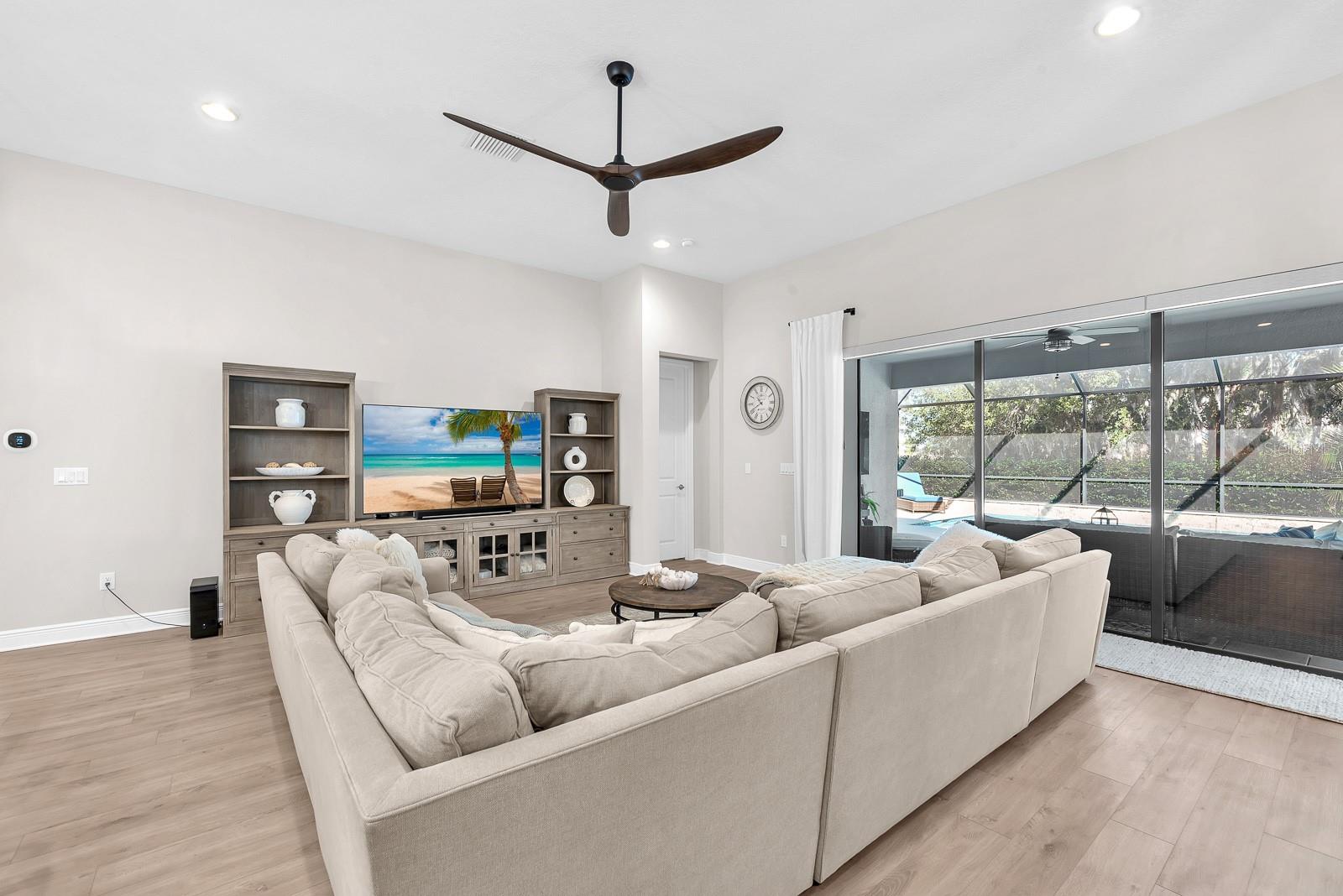 Image 22 of 67 For 12928 Twin Bridges Drive