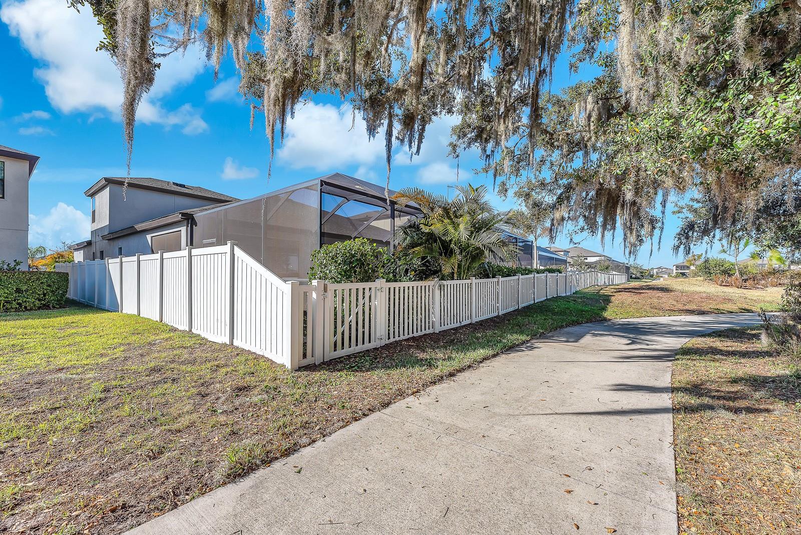 Image 45 of 67 For 12928 Twin Bridges Drive