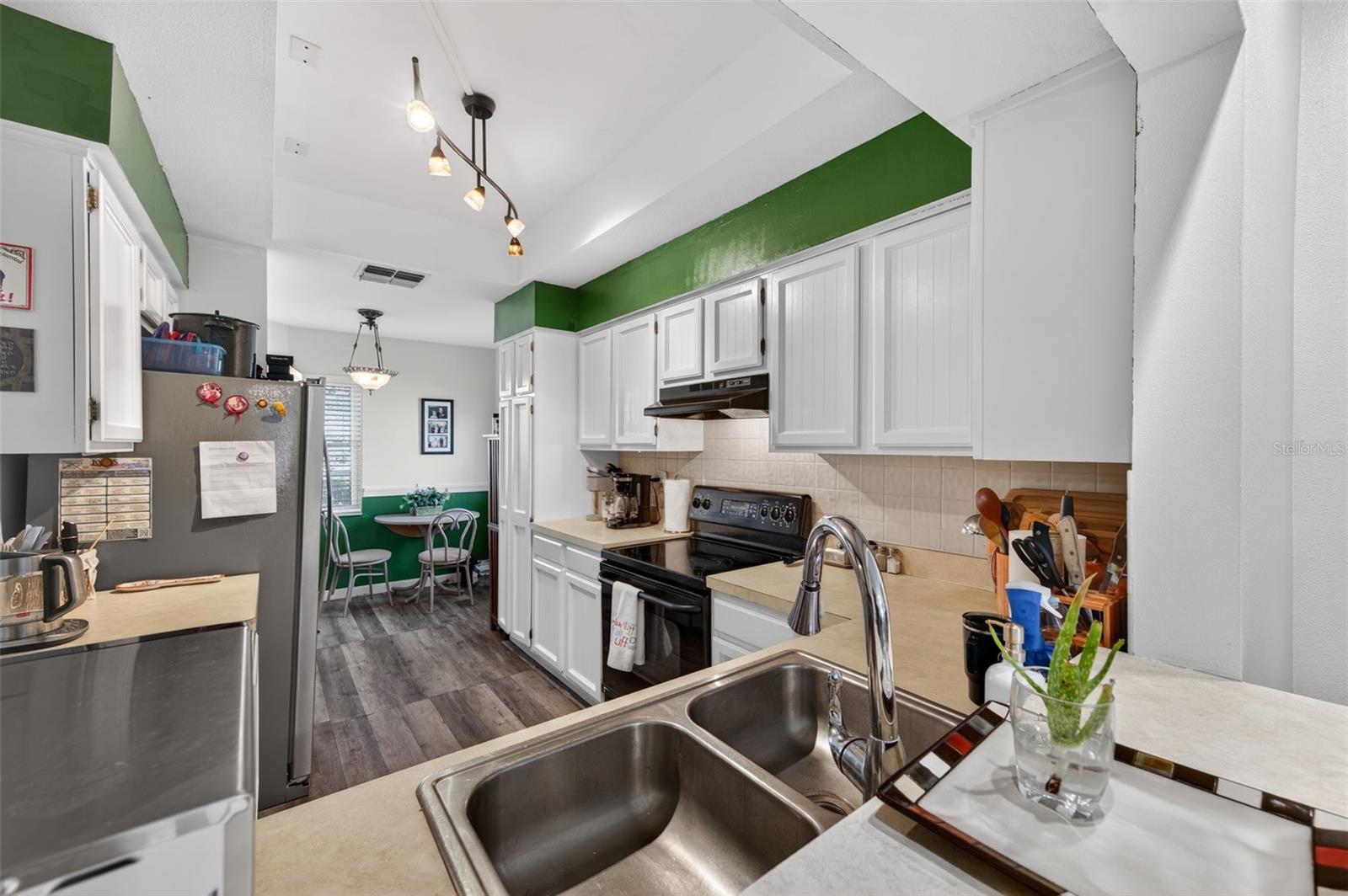 Image 12 of 32 For 9750 Lake Seminole Drive E