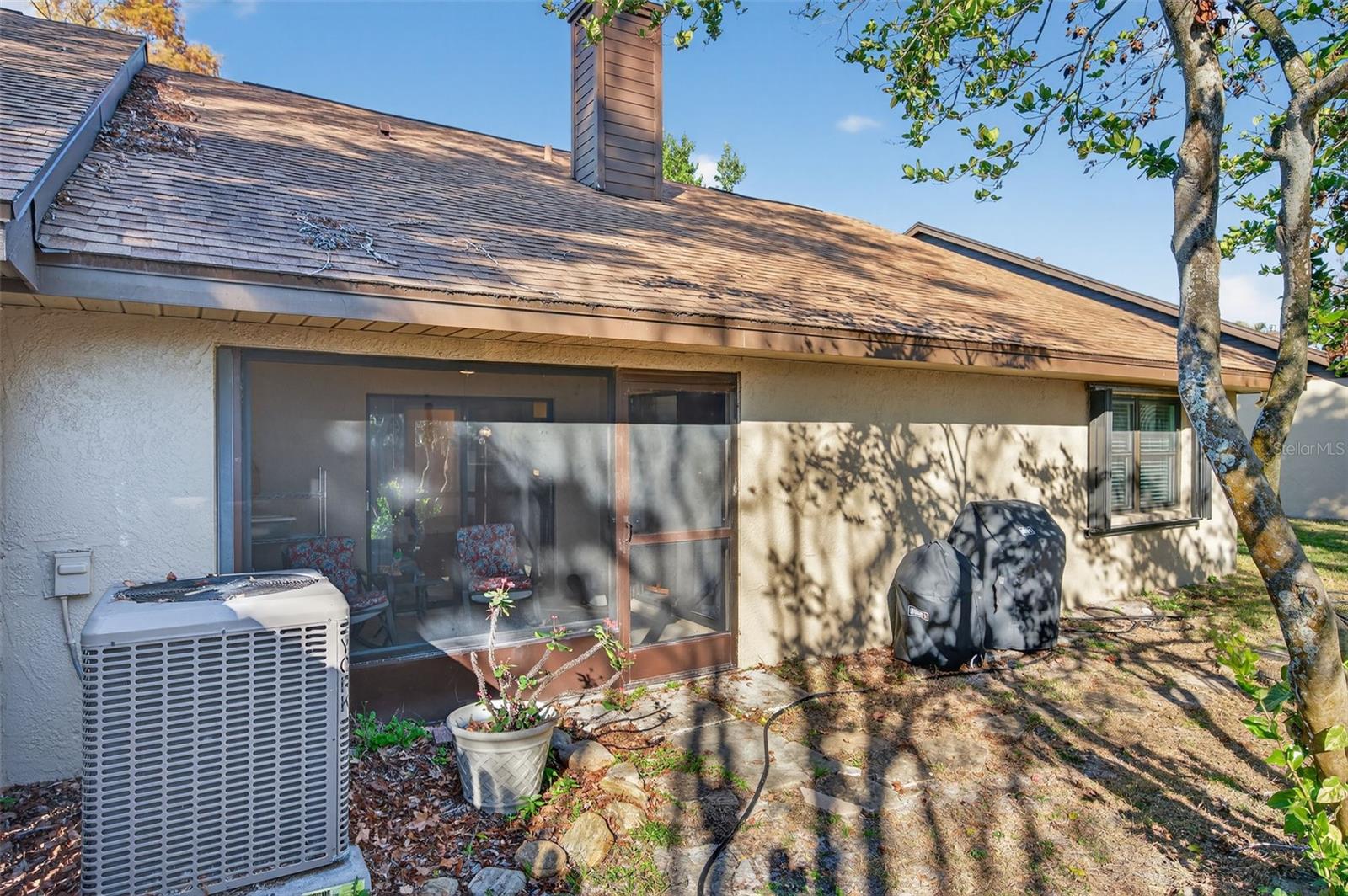 Image 27 of 32 For 9750 Lake Seminole Drive E