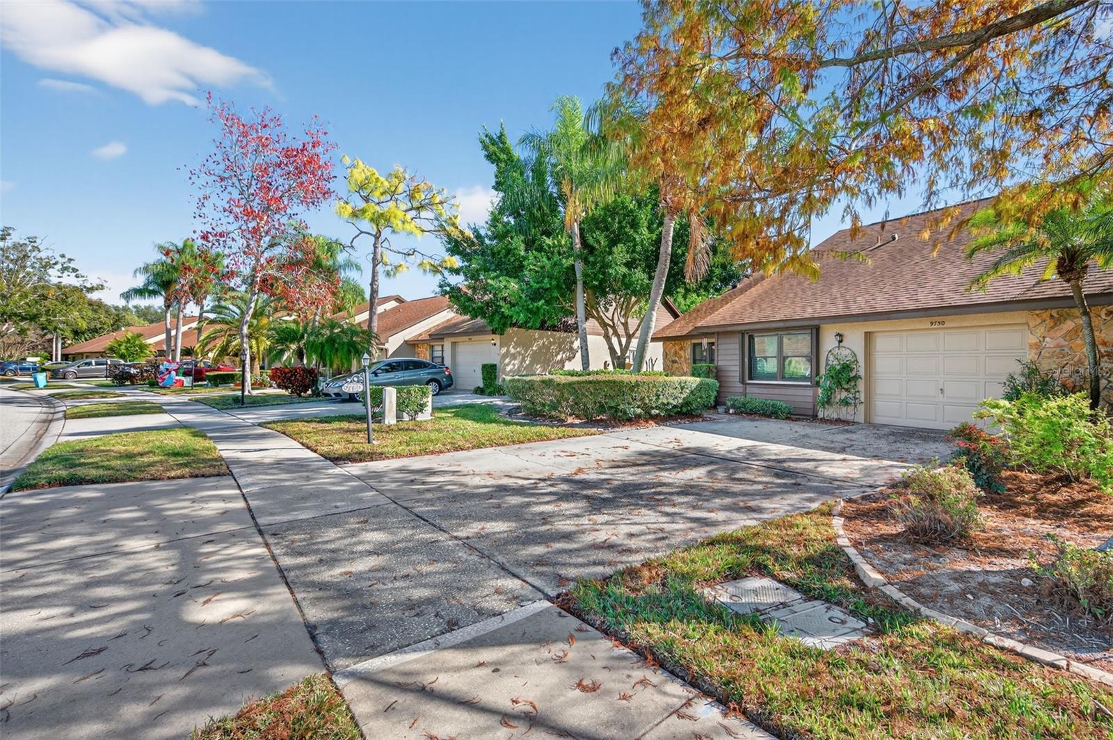 Image 4 of 32 For 9750 Lake Seminole Drive E