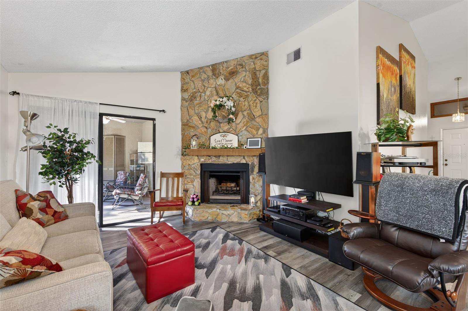 Image 5 of 32 For 9750 Lake Seminole Drive E