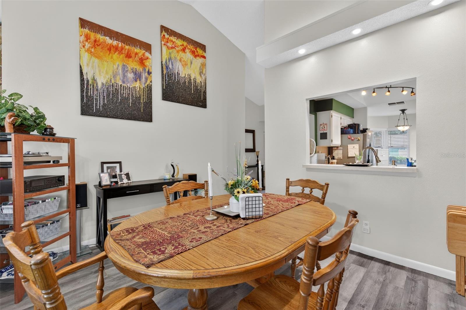 Image 9 of 32 For 9750 Lake Seminole Drive E