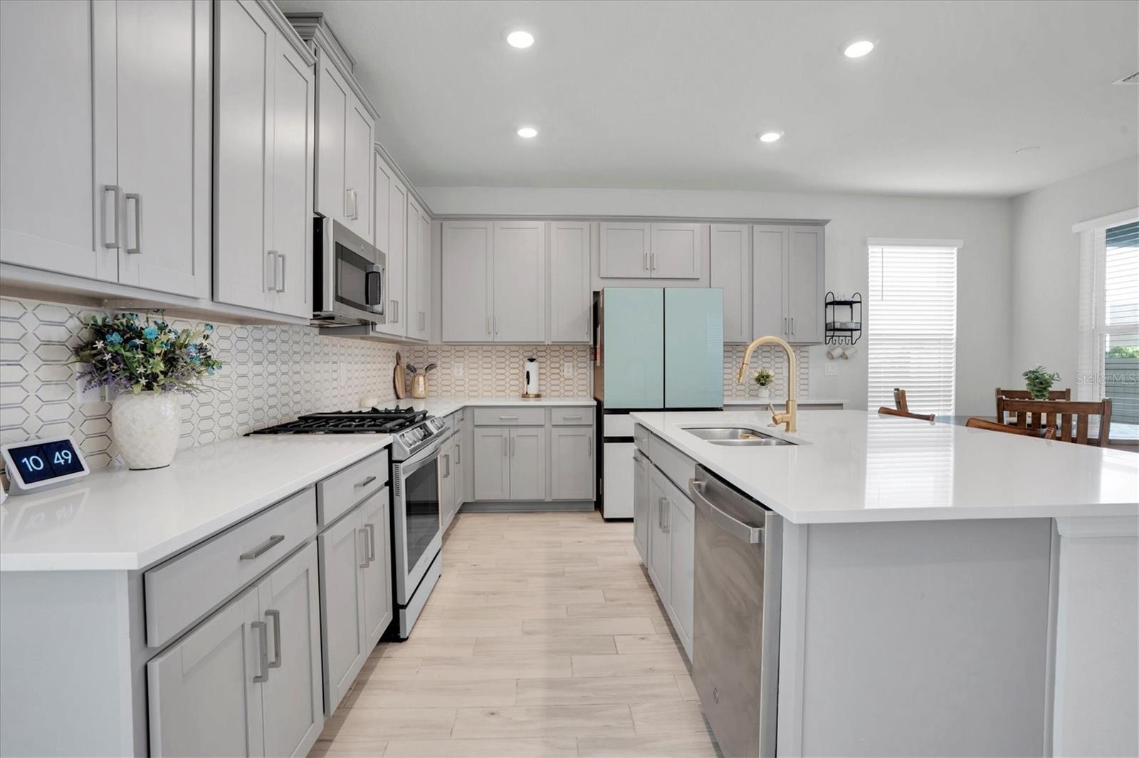 Image 10 of 63 For 13639 Rangeland Boulevard