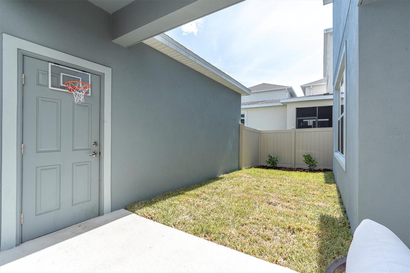 Image 32 of 63 For 13639 Rangeland Boulevard