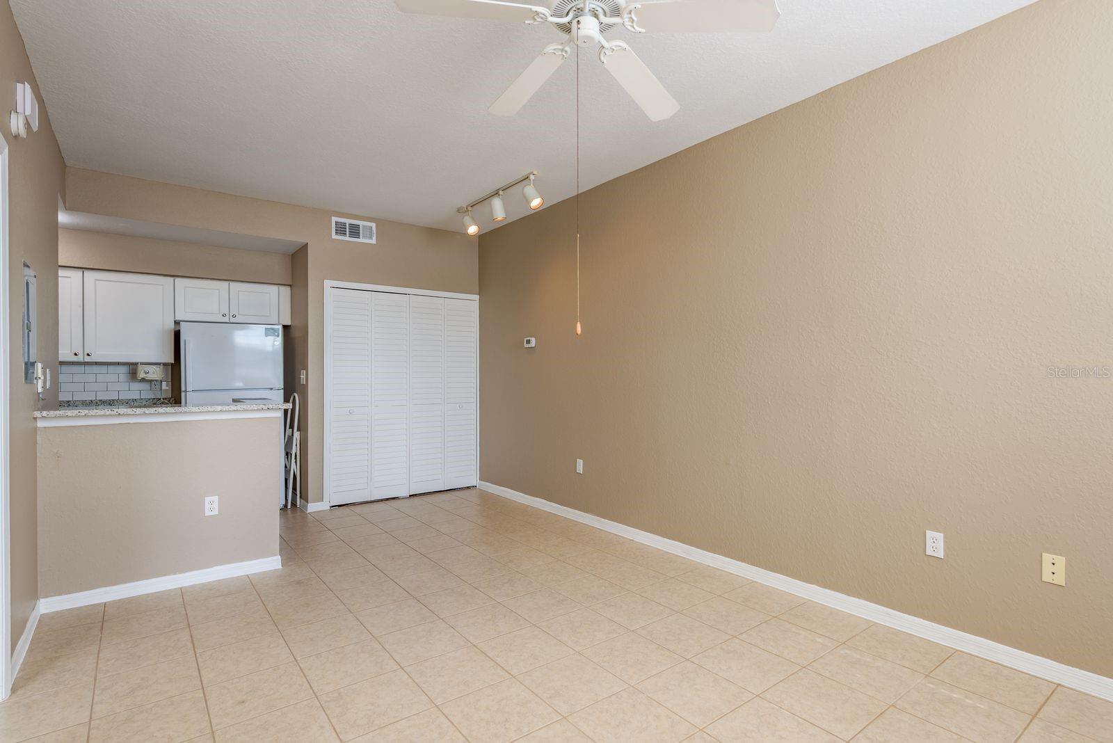 Image 11 of 41 For 9170 Lake Chase Island Way 9170