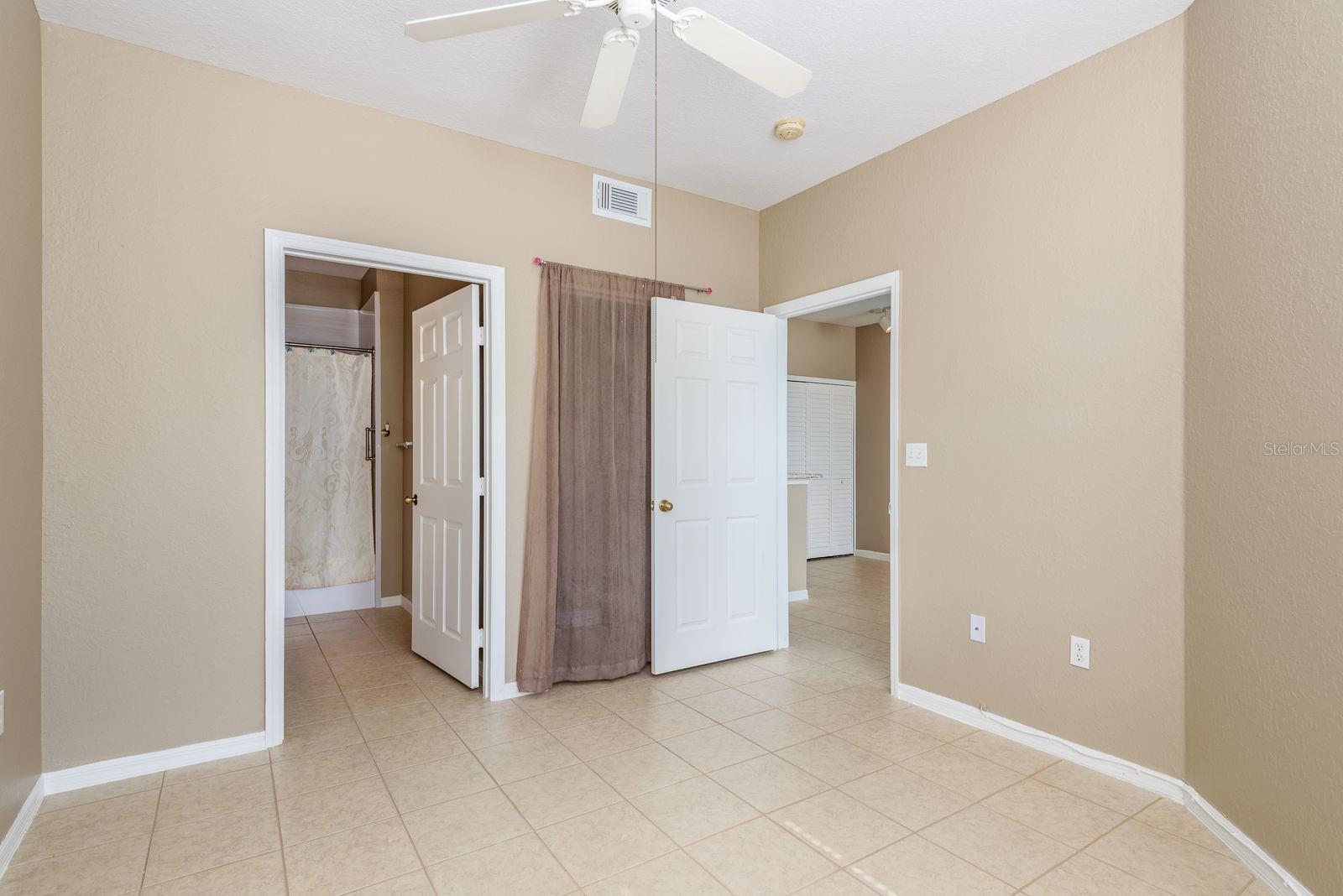 Image 20 of 41 For 9170 Lake Chase Island Way 9170