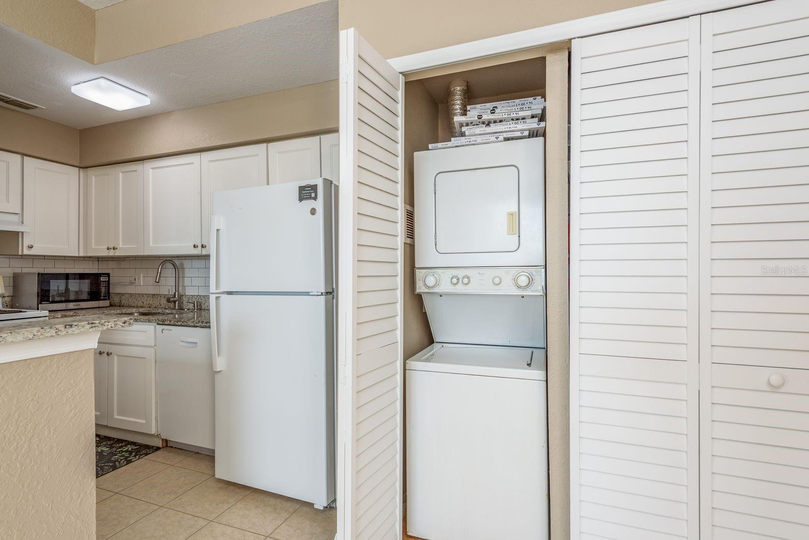 Image 23 of 41 For 9170 Lake Chase Island Way 9170