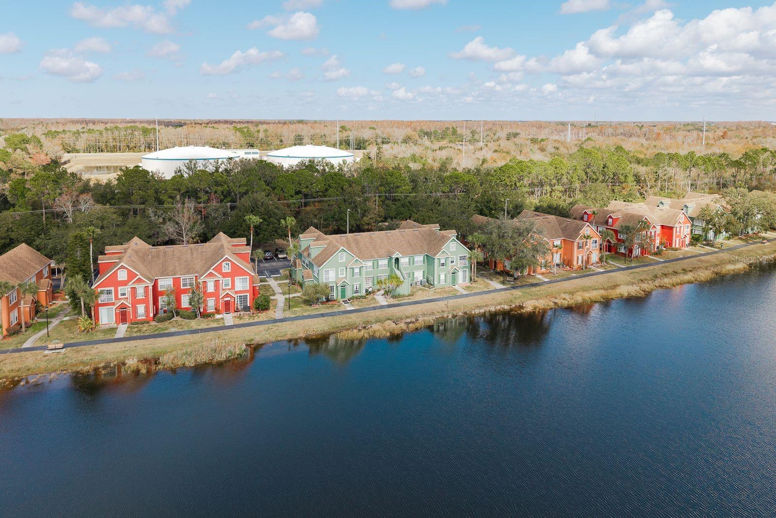 Image 36 of 41 For 9170 Lake Chase Island Way 9170