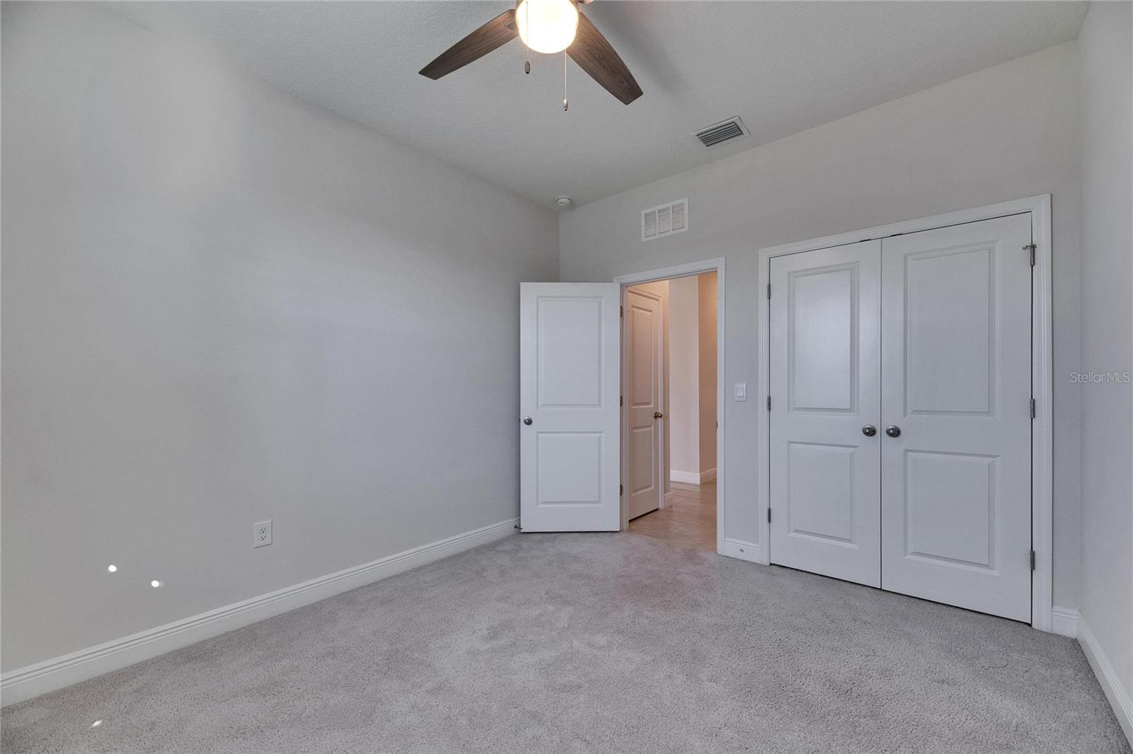 Image 17 of 38 For 182 Mangrove Manor Drive