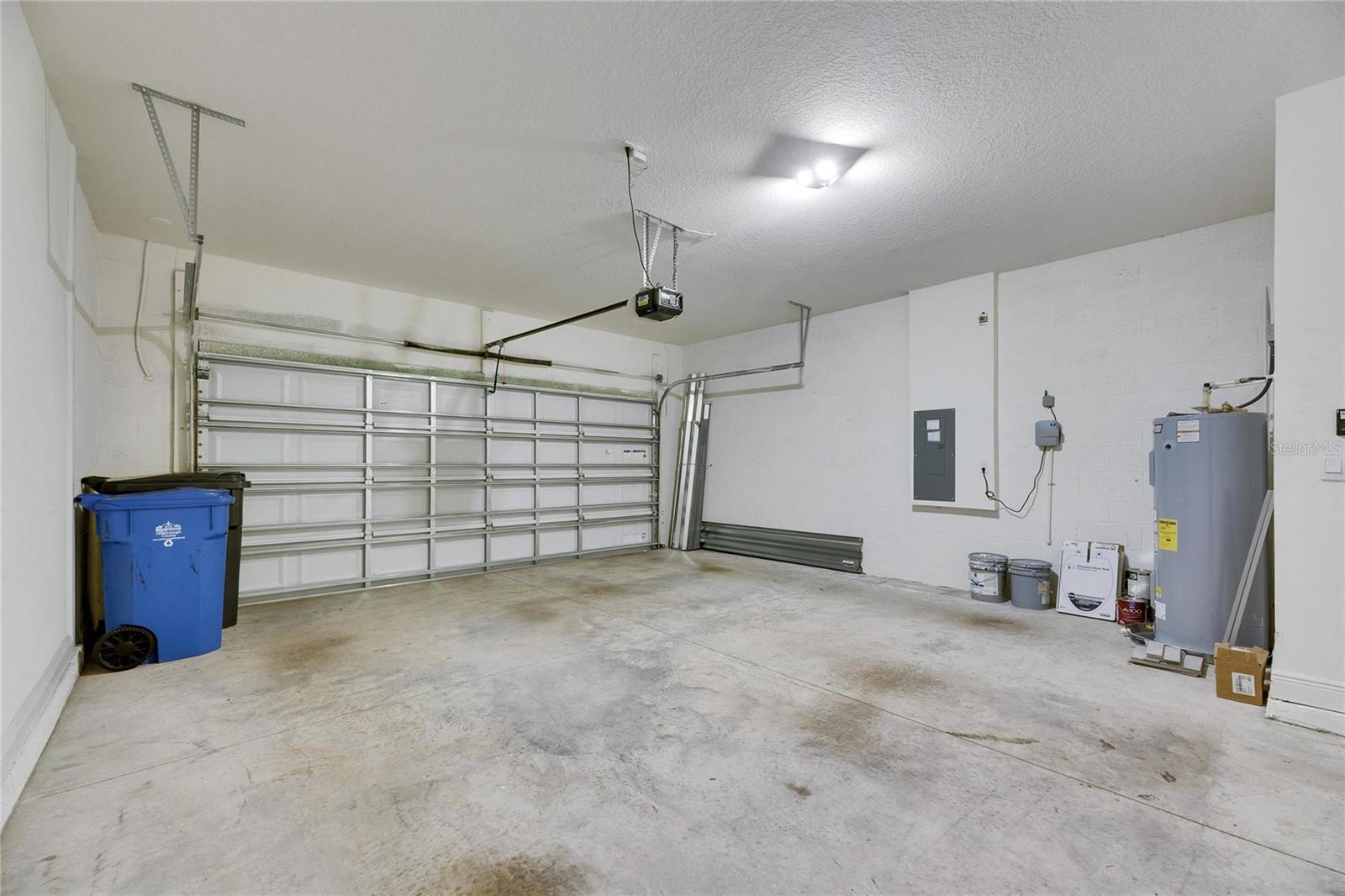 Image 19 of 38 For 182 Mangrove Manor Drive