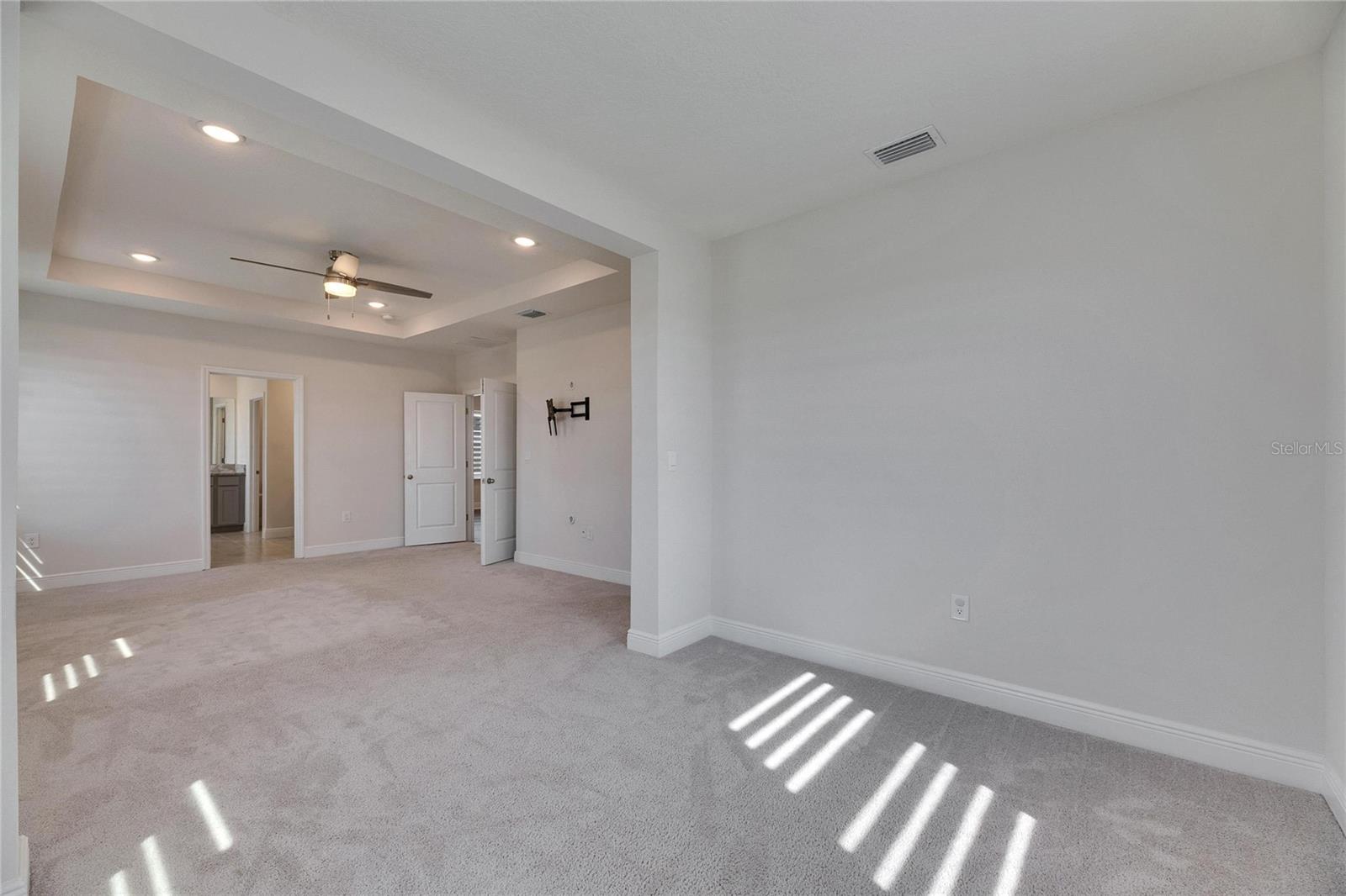 Image 28 of 38 For 182 Mangrove Manor Drive