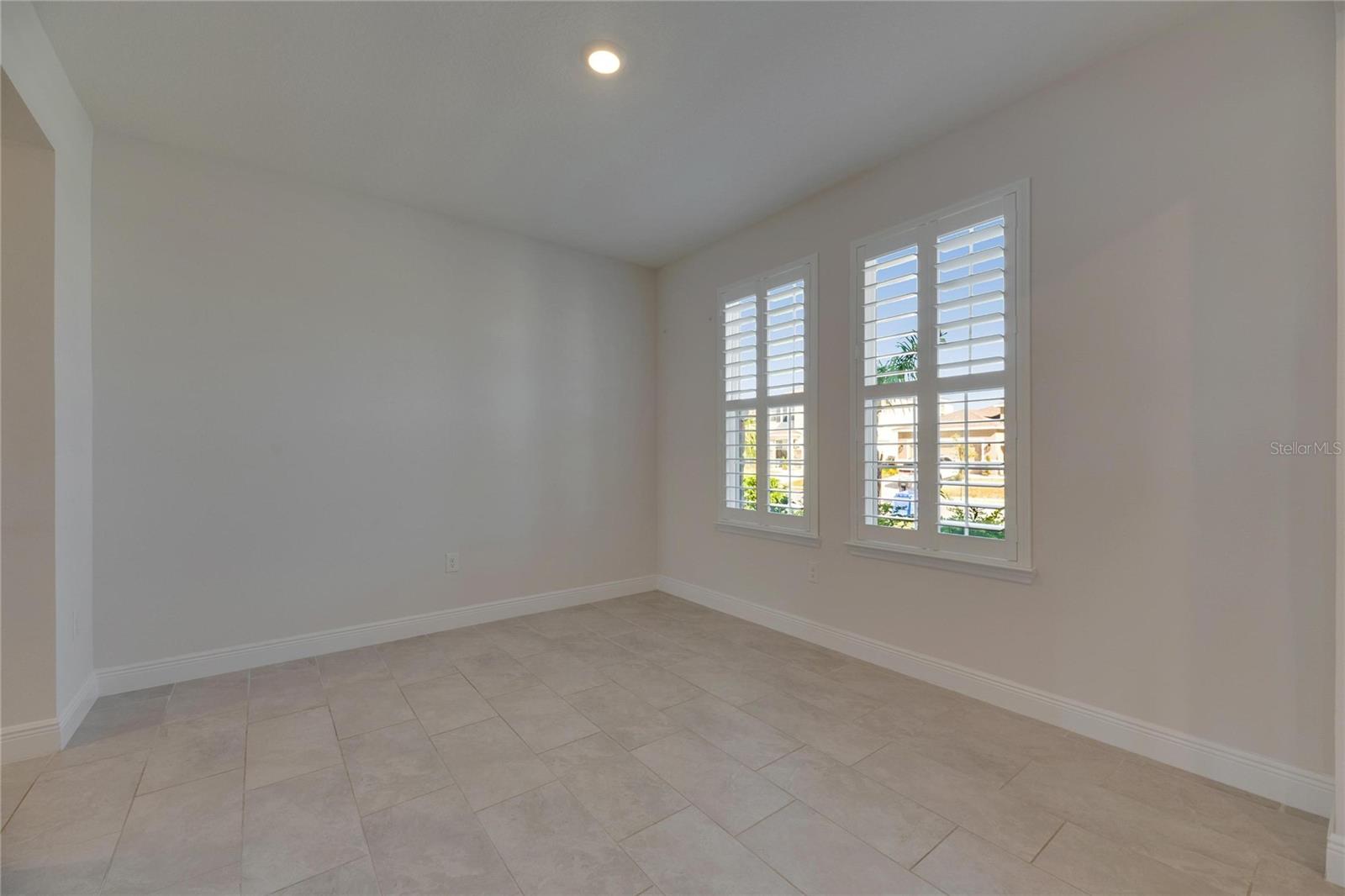 Image 6 of 38 For 182 Mangrove Manor Drive