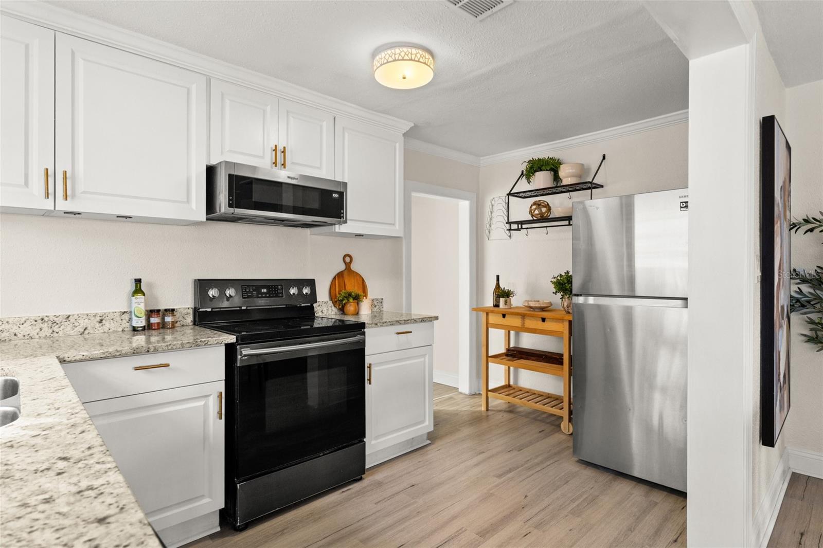 Image 10 of 34 For 6920 Central Avenue