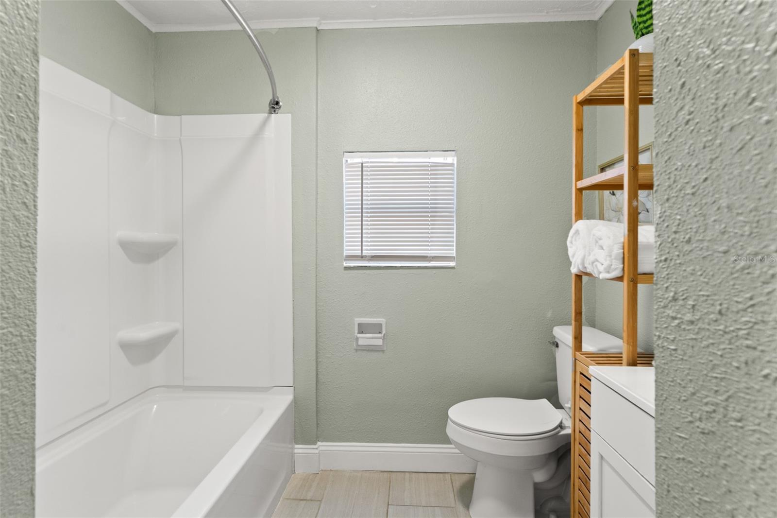 Image 18 of 34 For 6920 Central Avenue