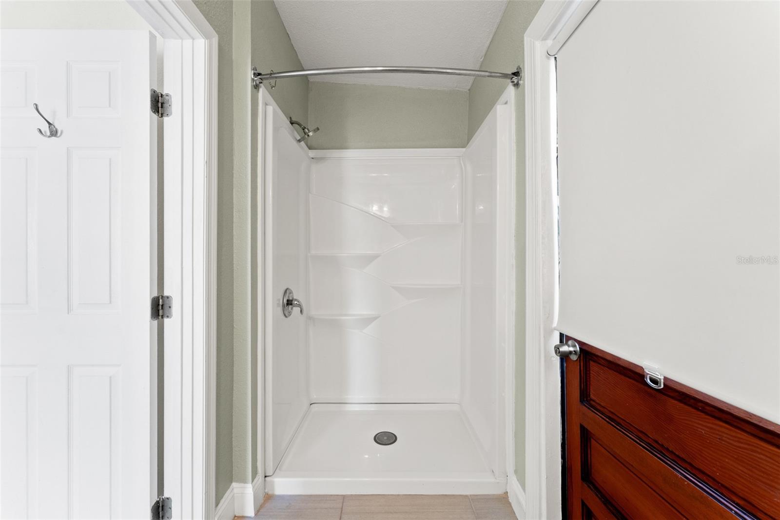 Image 24 of 34 For 6920 Central Avenue