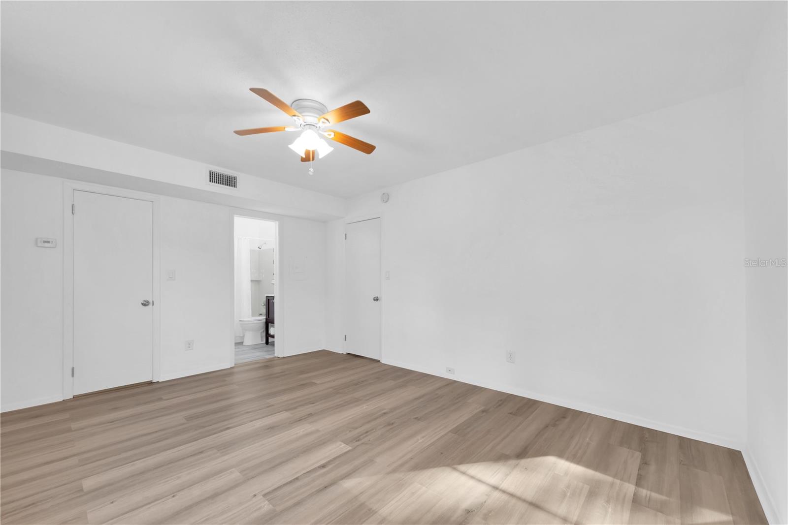 Image 12 of 24 For 6266 1st Avenue S 5