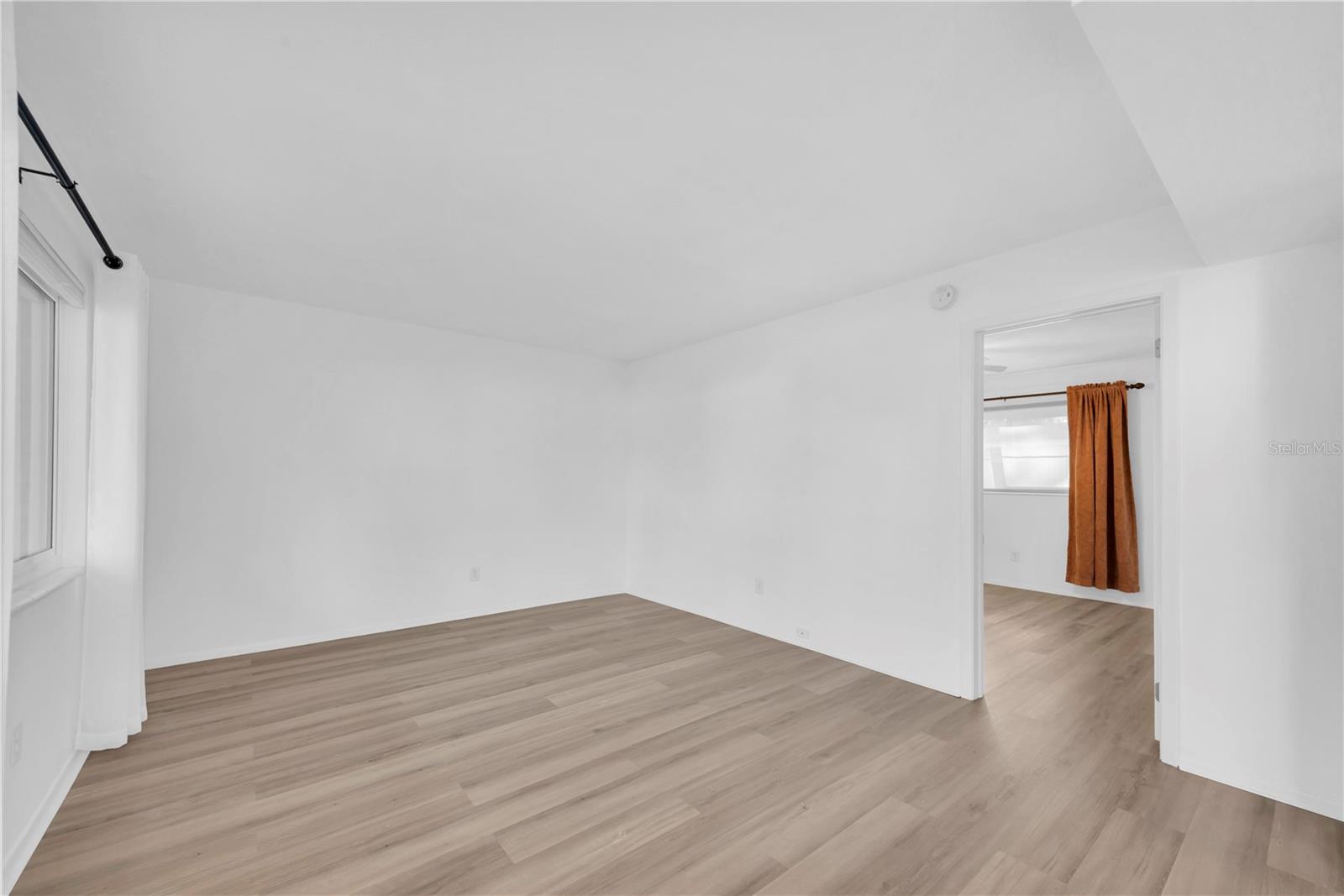 Image 6 of 24 For 6266 1st Avenue S 5